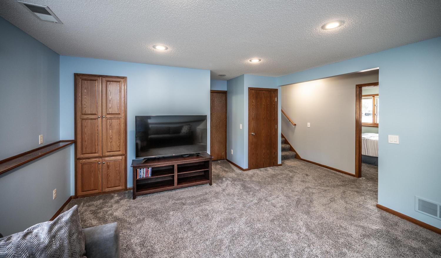 View of Residential at 14512 Hollow Park Court, Burnsville MN 55306, Burnsville (24 of 44) - Mike Wilen | Minnesota Team Real Estate
