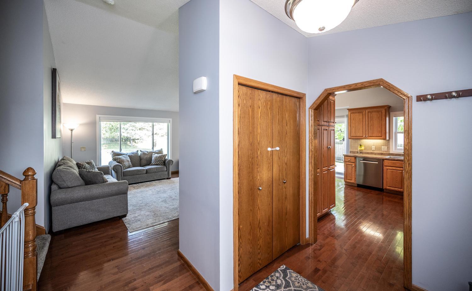 View of Residential at 14512 Hollow Park Court, Burnsville MN 55306, Burnsville (6 of 44) - Mike Wilen | Minnesota Team Real Estate