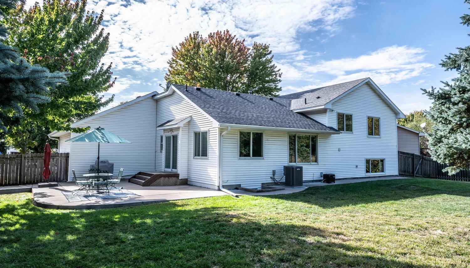 View of Residential at 14512 Hollow Park Court, Burnsville MN 55306, Burnsville (29 of 44) - Mike Wilen | Minnesota Team Real Estate