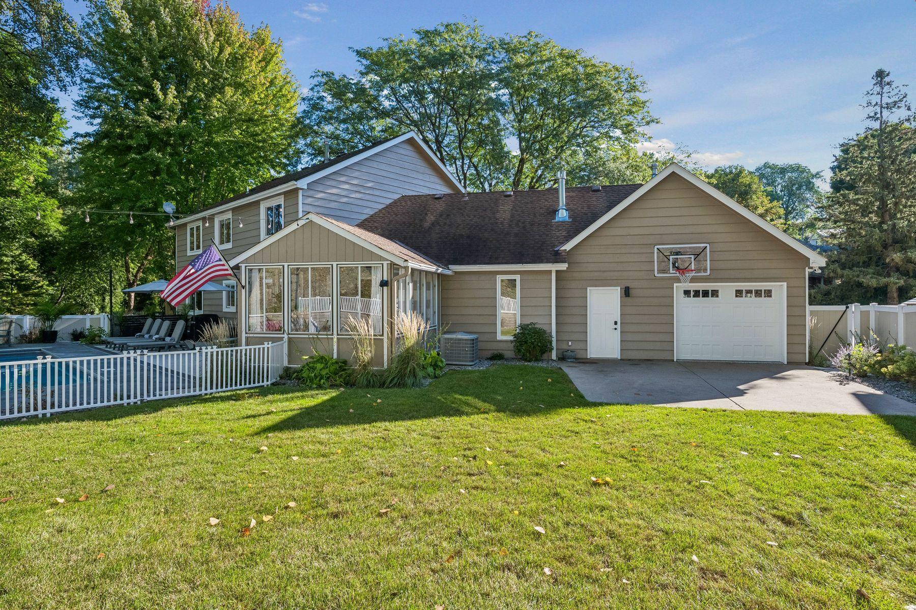 View of Residential at 8722 Sandro Road, Bloomington MN 55438, Bloomington (15 of 97) - Mike Wilen | Minnesota Team Real Estate