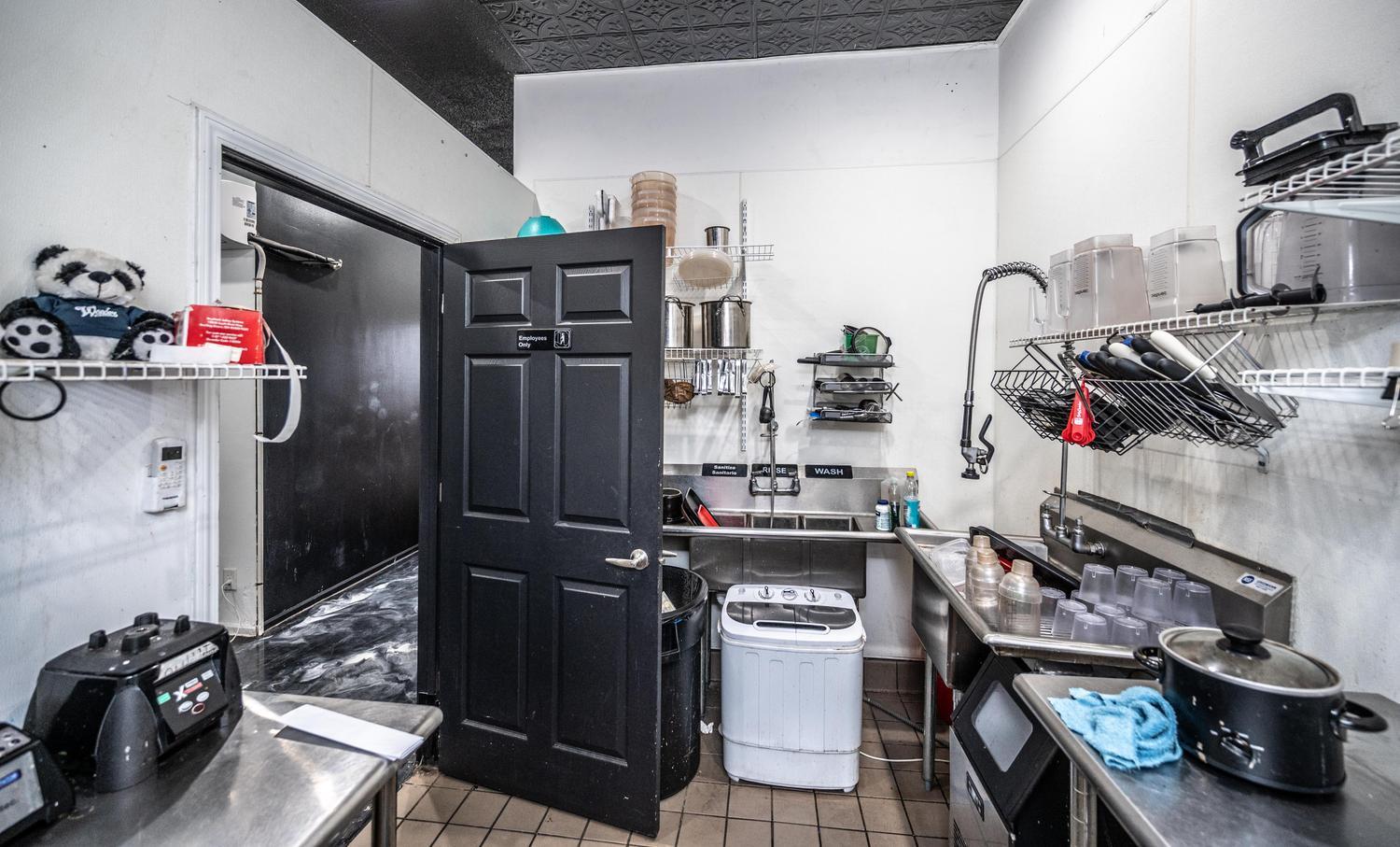 View of Commercial Sale at 298 University Avenue, Saint Paul MN 55103, Saint Paul (35 of 37) - Mike Wilen | Minnesota Team Real Estate