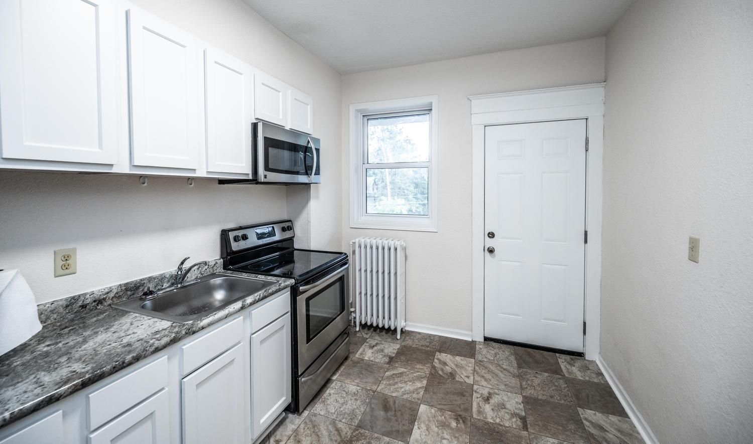 View of Commercial Sale at 298 University Avenue, Saint Paul MN 55103, Saint Paul (19 of 37) - Mike Wilen | Minnesota Team Real Estate