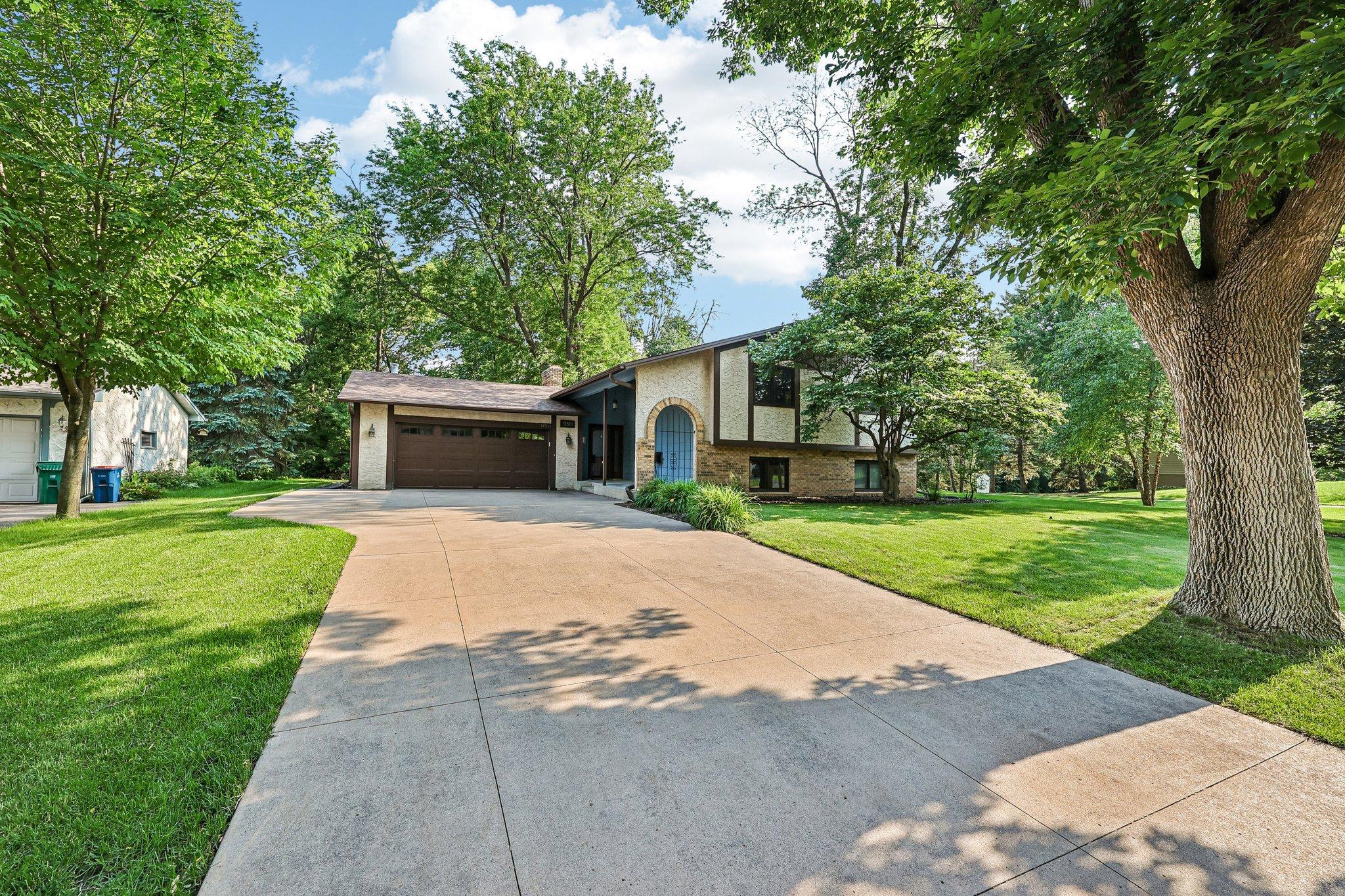 View of Residential at 12501 63rd Avenue, Maple Grove MN 55369, Maple Grove (37 of 55) - Mike Wilen | Minnesota Team Real Estate