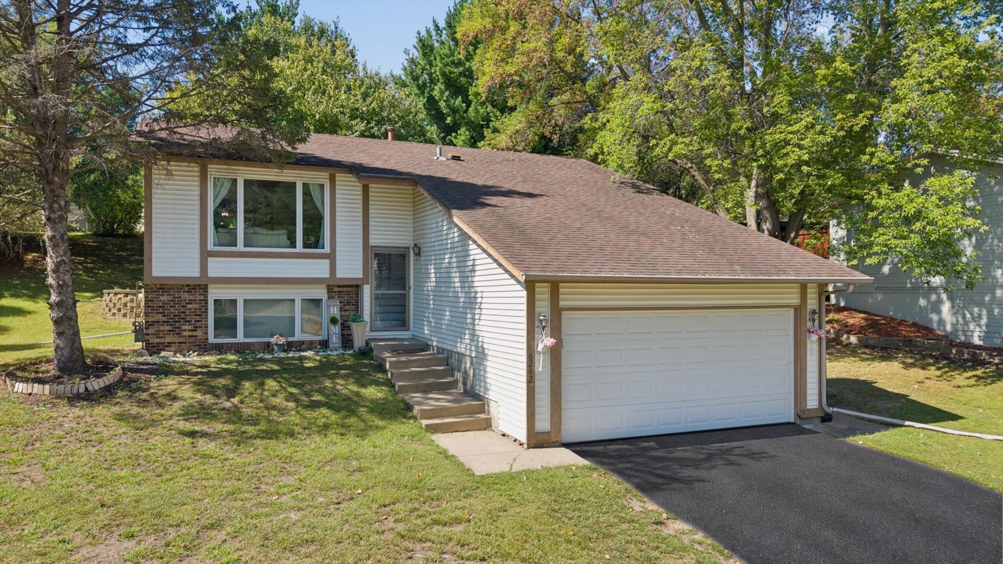 View of Residential at 6242 Whispering Oaks Drive, Eden Prairie MN 55346, Eden Prairie - Mike Wilen | Minnesota Team Real Estate