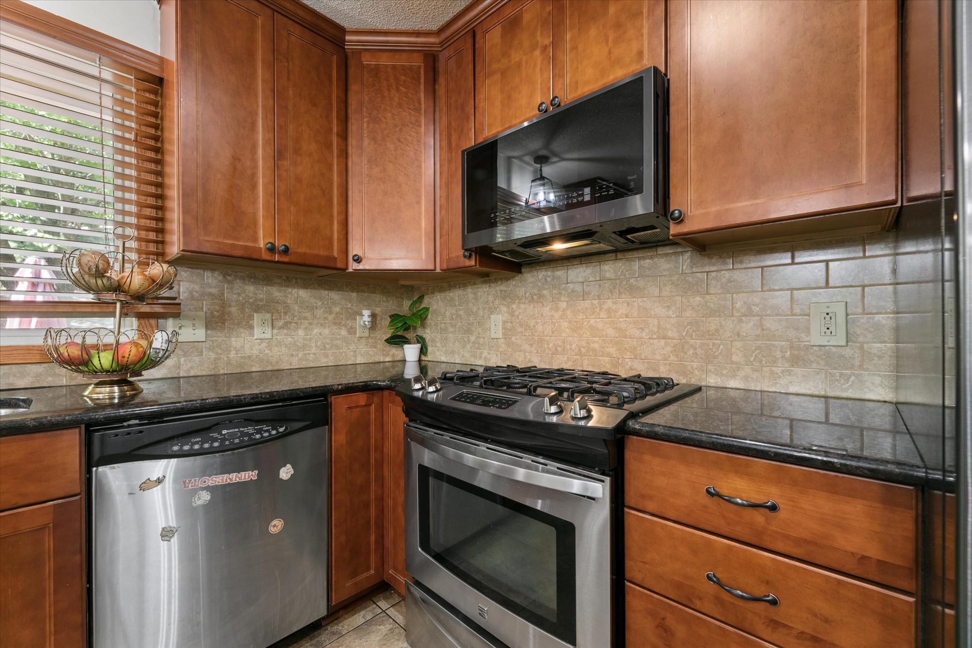 View of Residential at 6242 Whispering Oaks Drive, Eden Prairie MN 55346, Eden Prairie (9 of 23) - Mike Wilen | Minnesota Team Real Estate