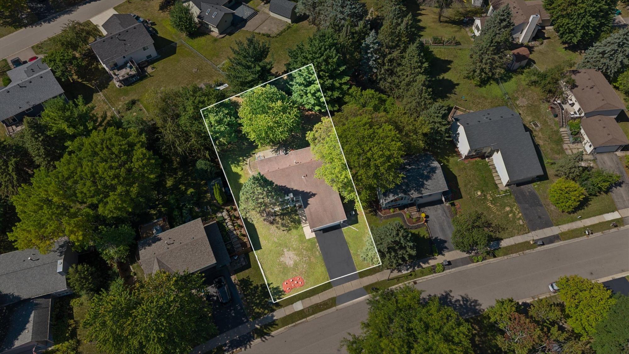 View of Residential at 6242 Whispering Oaks Drive, Eden Prairie MN 55346, Eden Prairie (22 of 23) - Mike Wilen | Minnesota Team Real Estate