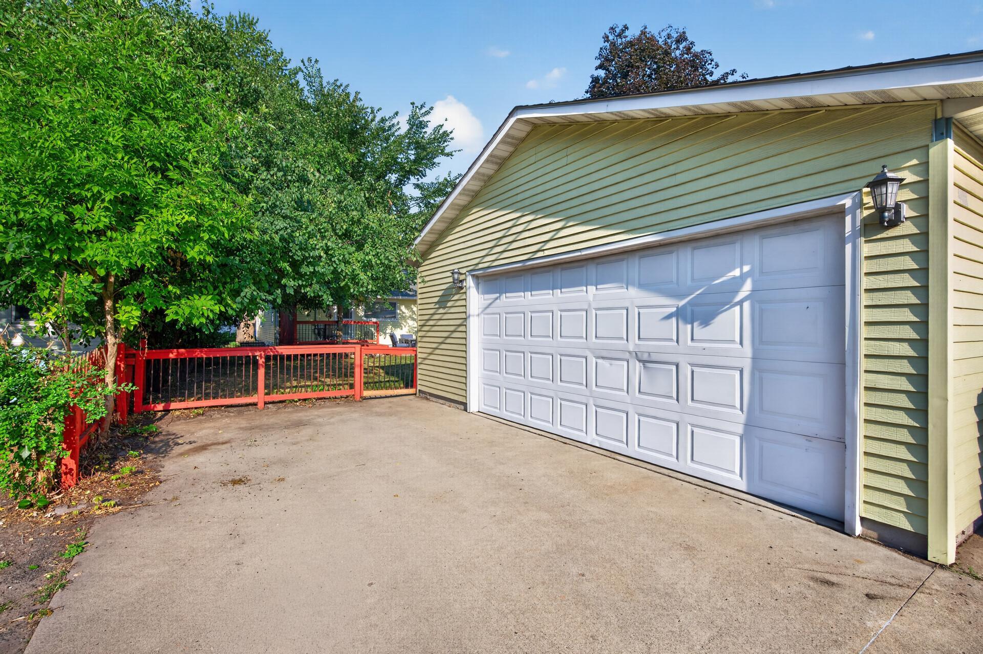 View of Residential at 4408 Russell Avenue, Minneapolis MN 55412, Minneapolis (44 of 45) - Mike Wilen | Minnesota Team Real Estate