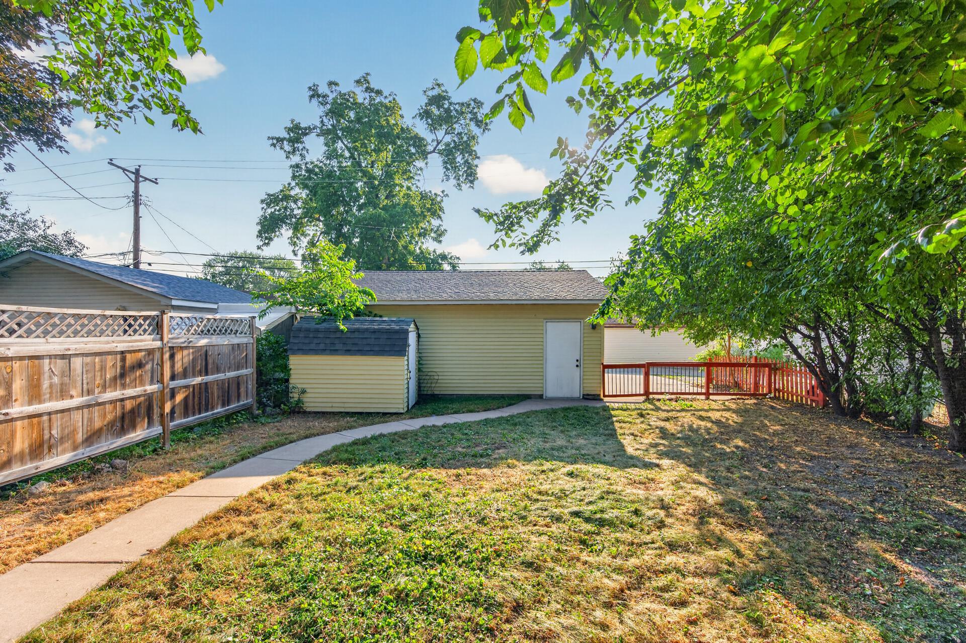 View of Residential at 4408 Russell Avenue, Minneapolis MN 55412, Minneapolis (41 of 45) - Mike Wilen | Minnesota Team Real Estate
