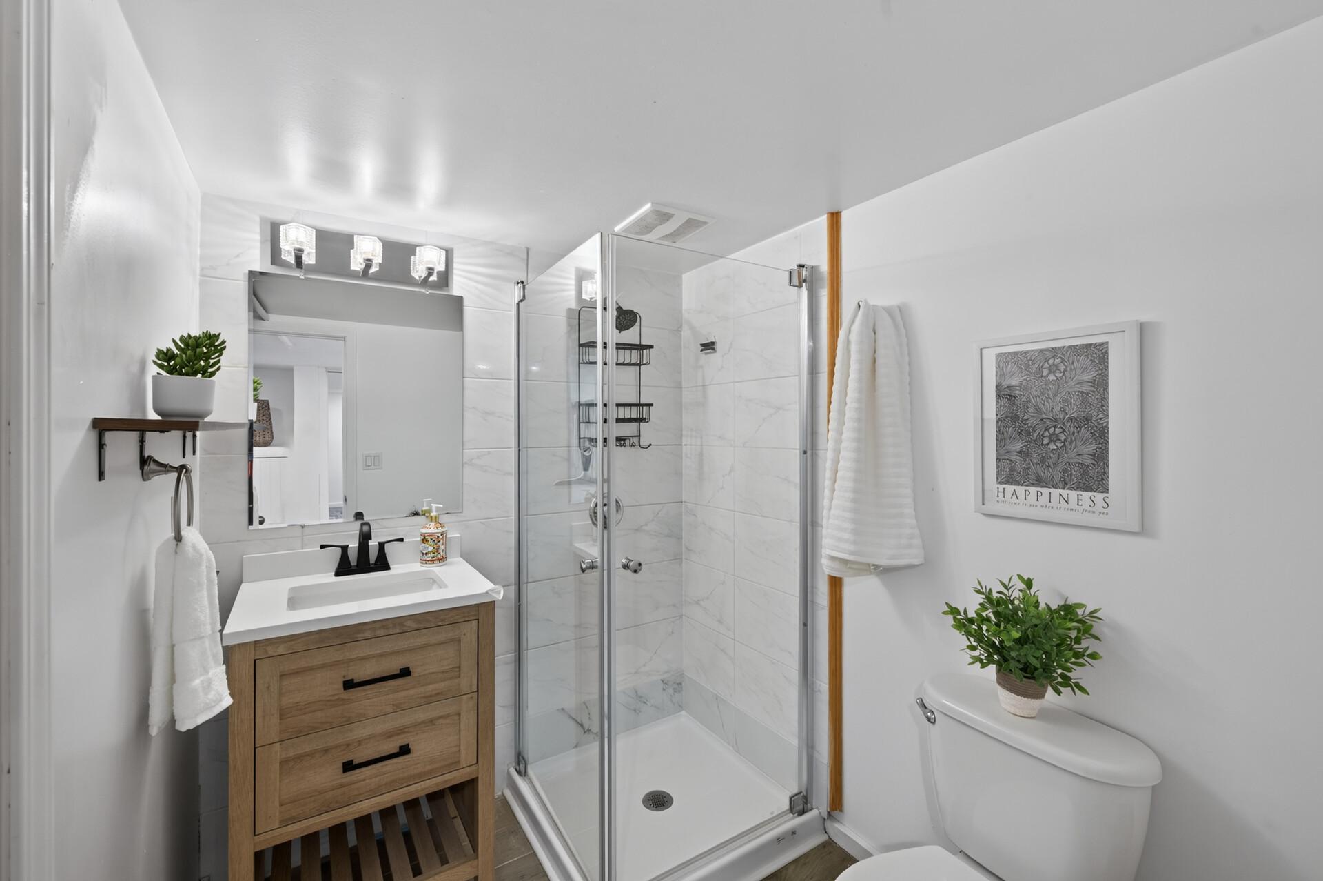 View of Residential at 4408 Russell Avenue, Minneapolis MN 55412, Minneapolis (34 of 45) - Mike Wilen | Minnesota Team Real Estate
