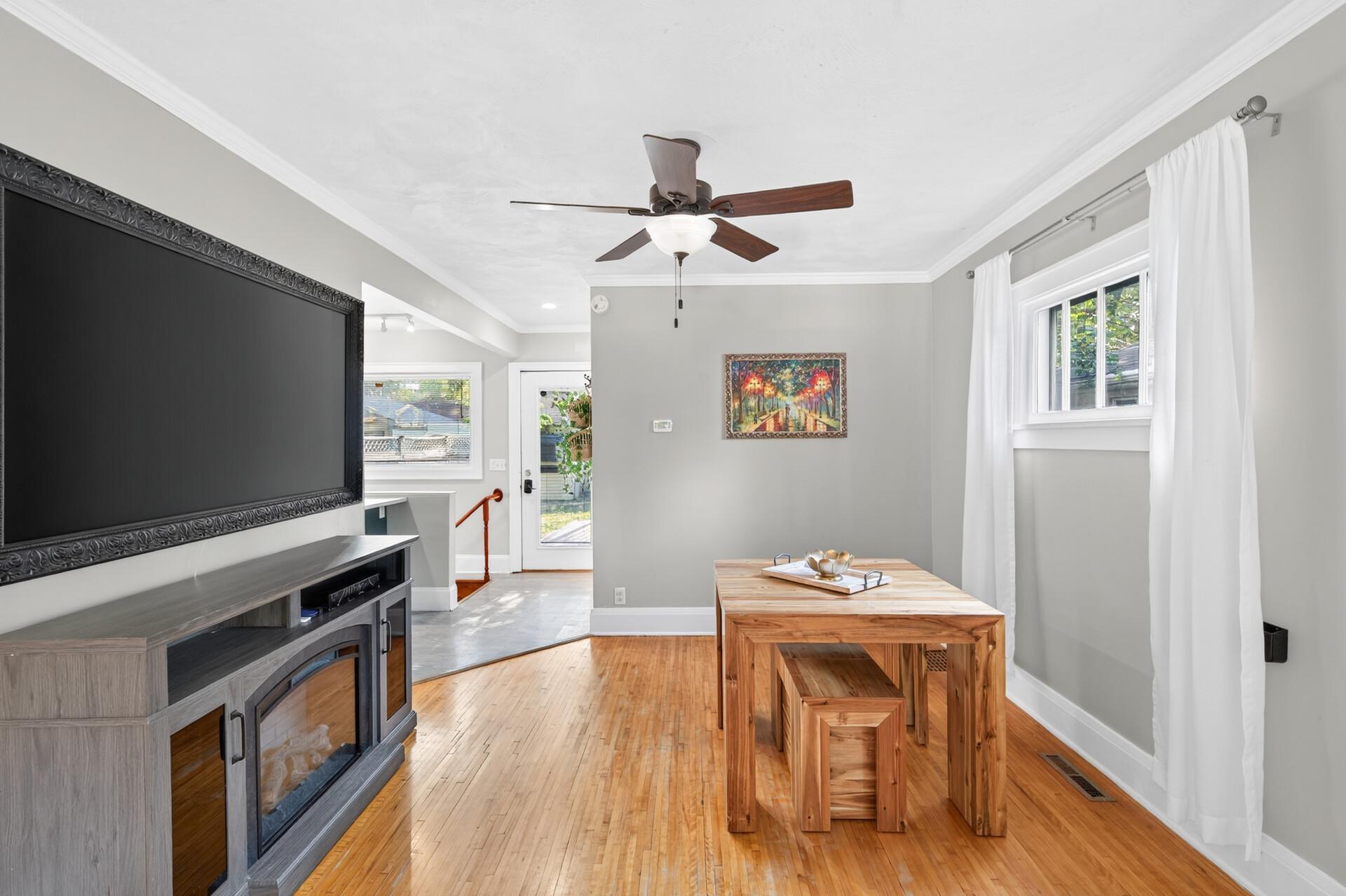 View of Residential at 4408 Russell Avenue, Minneapolis MN 55412, Minneapolis (11 of 45) - Mike Wilen | Minnesota Team Real Estate
