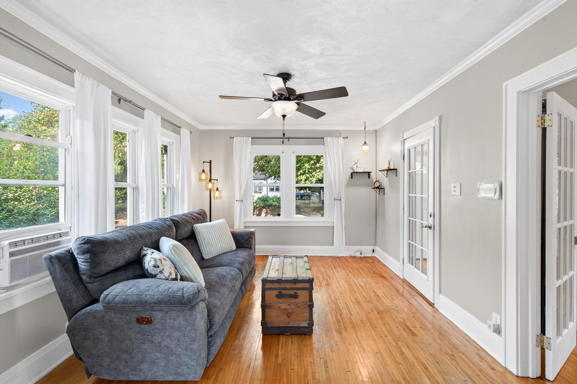 View of Residential at 4408 Russell Avenue, Minneapolis MN 55412, Minneapolis (9 of 45) - Mike Wilen | Minnesota Team Real Estate
