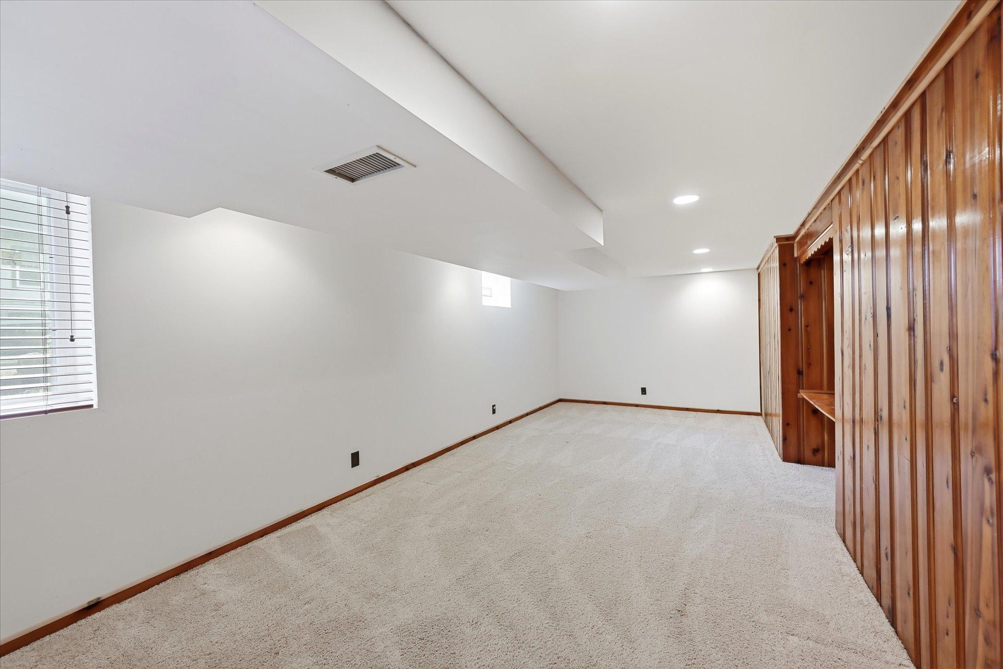 View of Residential at 4857 Xerxes Avenue, Minneapolis MN 55410, Minneapolis (34 of 47) - Mike Wilen | Minnesota Team Real Estate