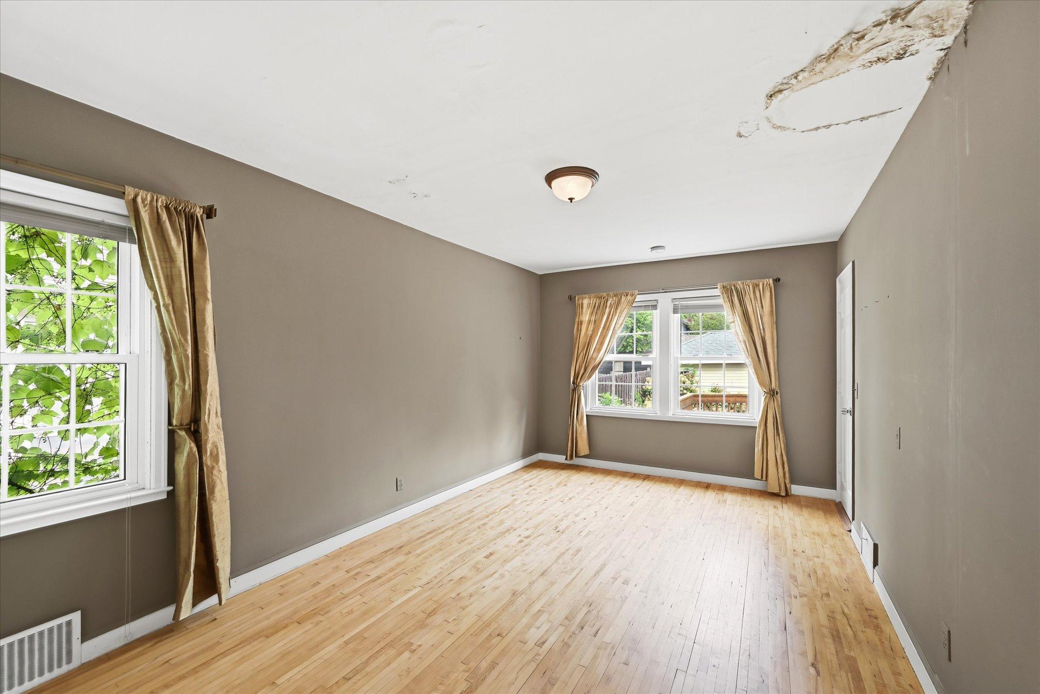 View of Residential at 4857 Xerxes Avenue, Minneapolis MN 55410, Minneapolis (24 of 47) - Mike Wilen | Minnesota Team Real Estate