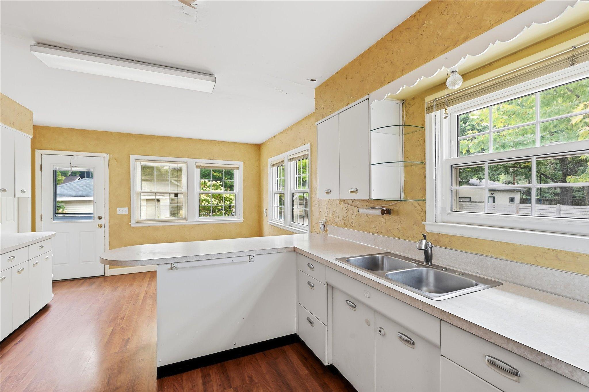 View of Residential at 4857 Xerxes Avenue, Minneapolis MN 55410, Minneapolis (17 of 47) - Mike Wilen | Minnesota Team Real Estate