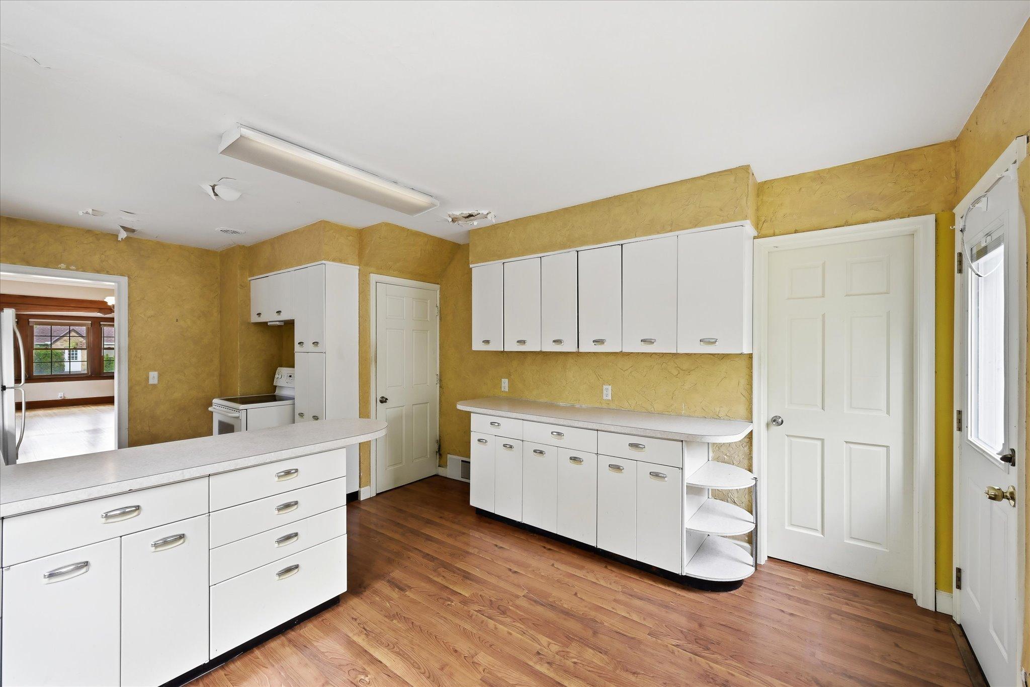 View of Residential at 4857 Xerxes Avenue, Minneapolis MN 55410, Minneapolis (15 of 47) - Mike Wilen | Minnesota Team Real Estate