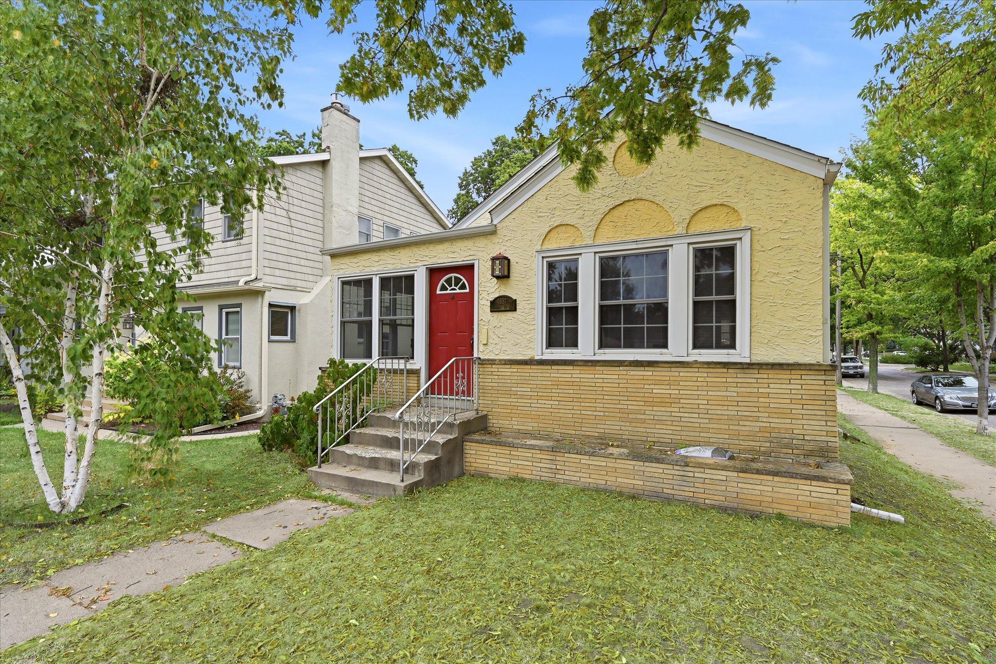 View of Residential at 4857 Xerxes Avenue, Minneapolis MN 55410, Minneapolis (4 of 47) - Mike Wilen | Minnesota Team Real Estate