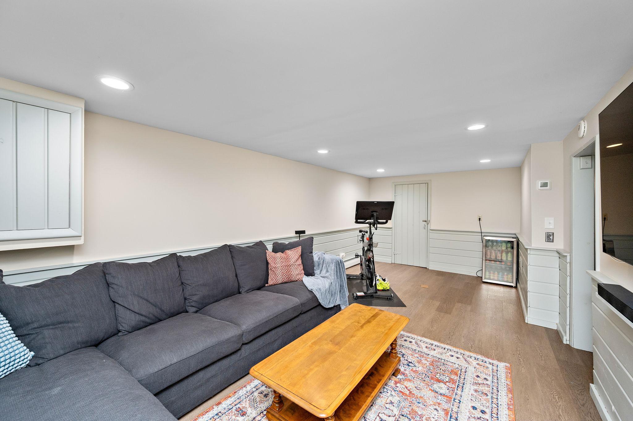 View of Residential at 2805 Colorado Avenue, Saint Louis Park MN 55416, Saint Louis Park (17 of 28) - Mike Wilen | Minnesota Team Real Estate
