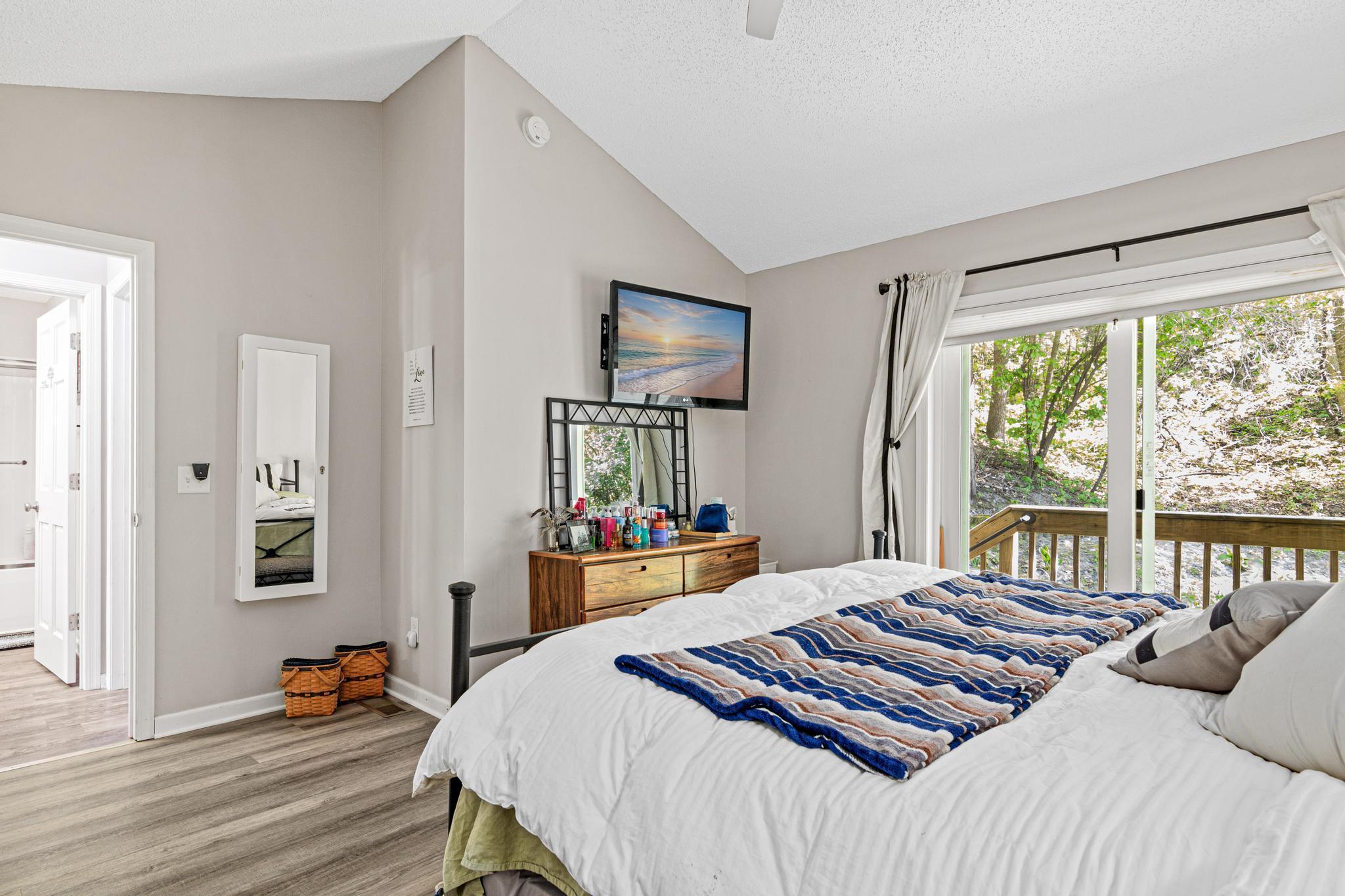 View of Residential at 421 Lake Street, Waconia MN 55387, Waconia (13 of 26) - Mike Wilen | Minnesota Team Real Estate