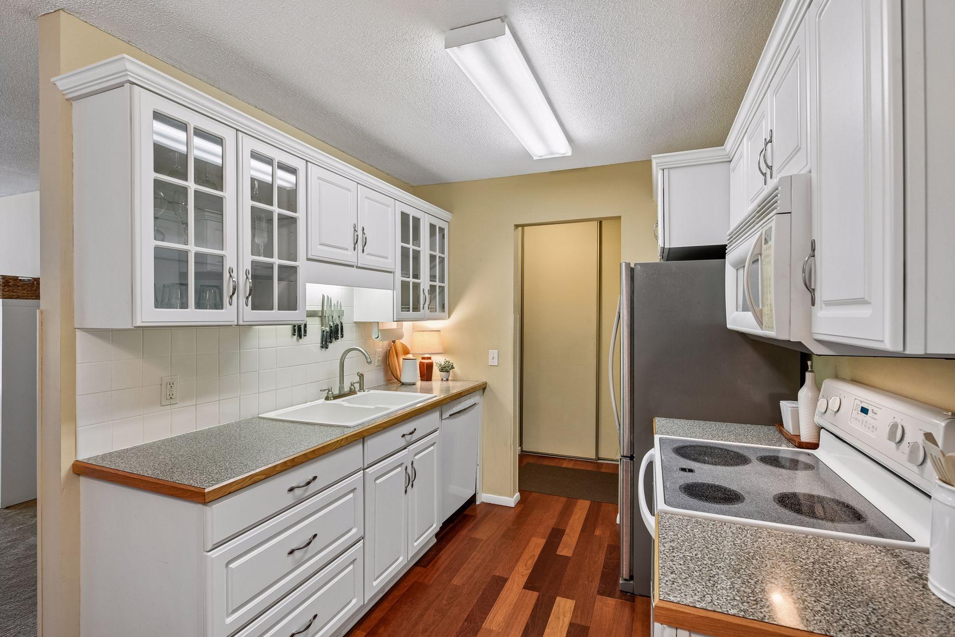 View of Residential at 215 Barry Avenue #217, Wayzata MN 55391, Wayzata (8 of 25) - Mike Wilen | Minnesota Team Real Estate