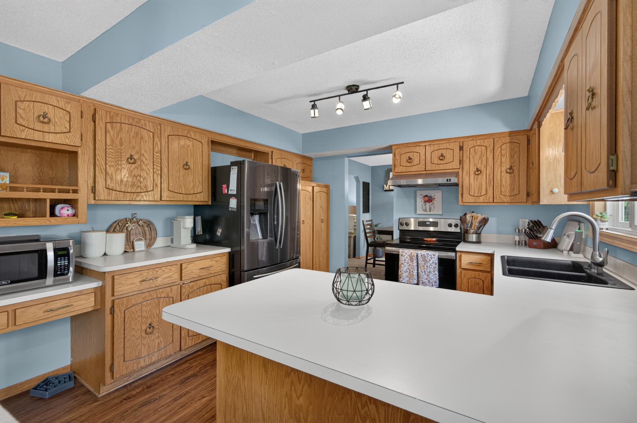 View of Residential at 2347 Heath Avenue, Oakdale MN 55128, Oakdale (37 of 75) - Mike Wilen | Minnesota Team Real Estate