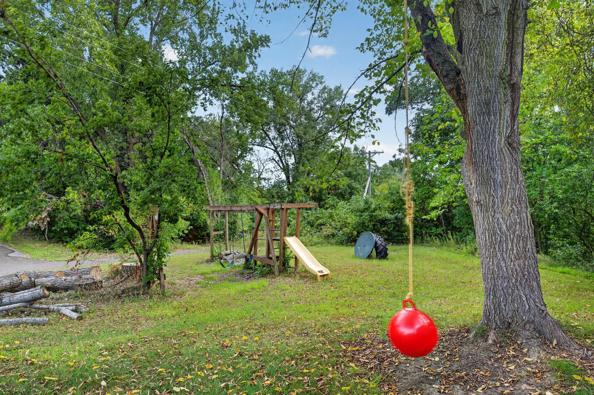 View of Residential Income at 39208-39214 Grand Avenue, North Branch MN 55056, North Branch (28 of 29) - Mike Wilen | Minnesota Team Real Estate