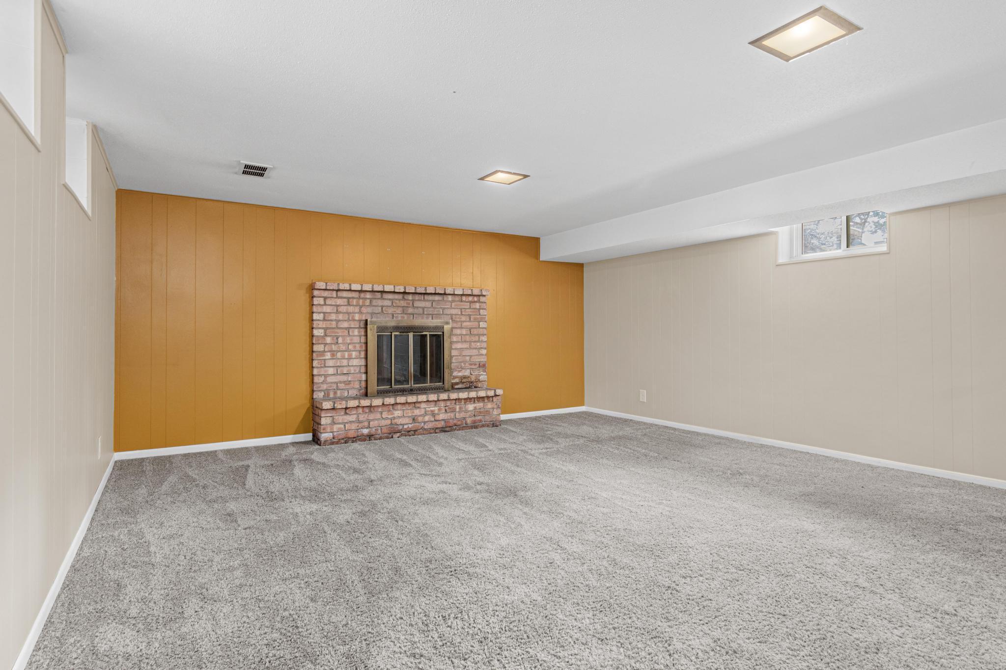 View of Residential at 1429 Windemere Drive, Fridley MN 55421, Fridley (24 of 41) - Mike Wilen | Minnesota Team Real Estate