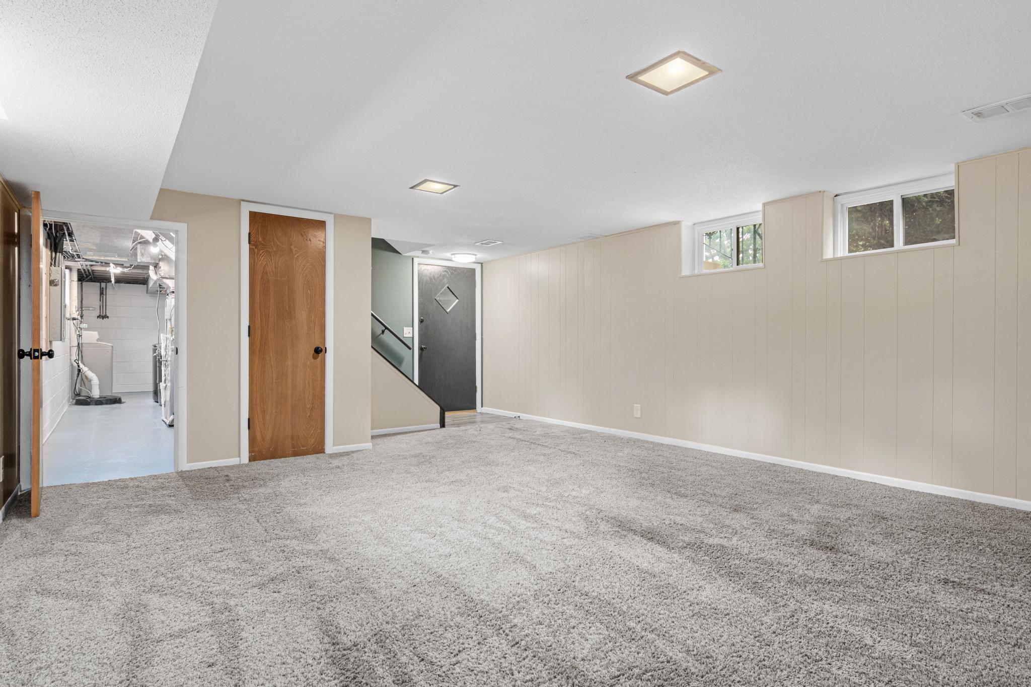 View of Residential at 1429 Windemere Drive, Fridley MN 55421, Fridley (26 of 41) - Mike Wilen | Minnesota Team Real Estate