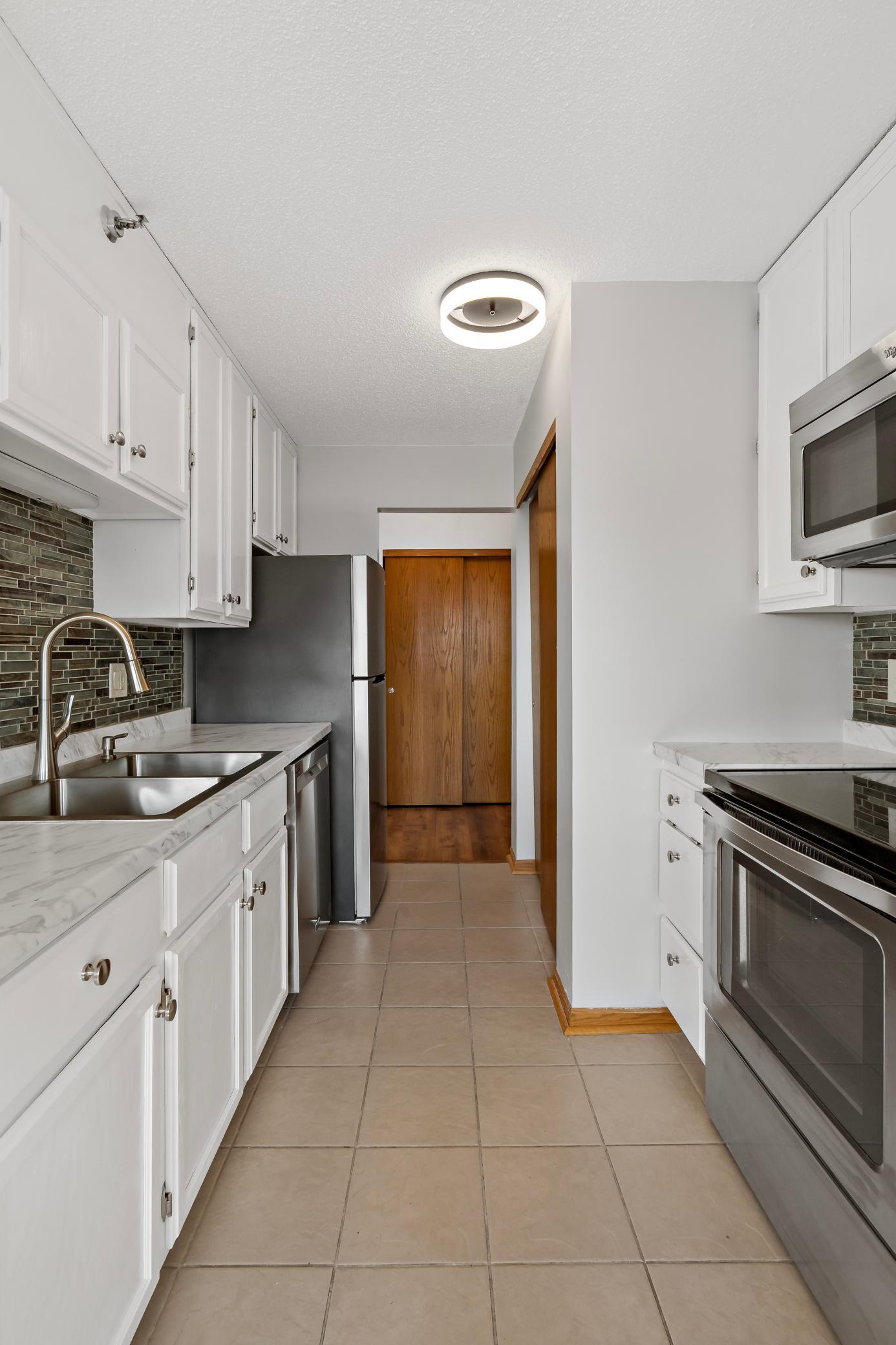 View of Residential at 433 7th Street #1627, Minneapolis MN 55415, Minneapolis (11 of 40) - Mike Wilen | Minnesota Team Real Estate