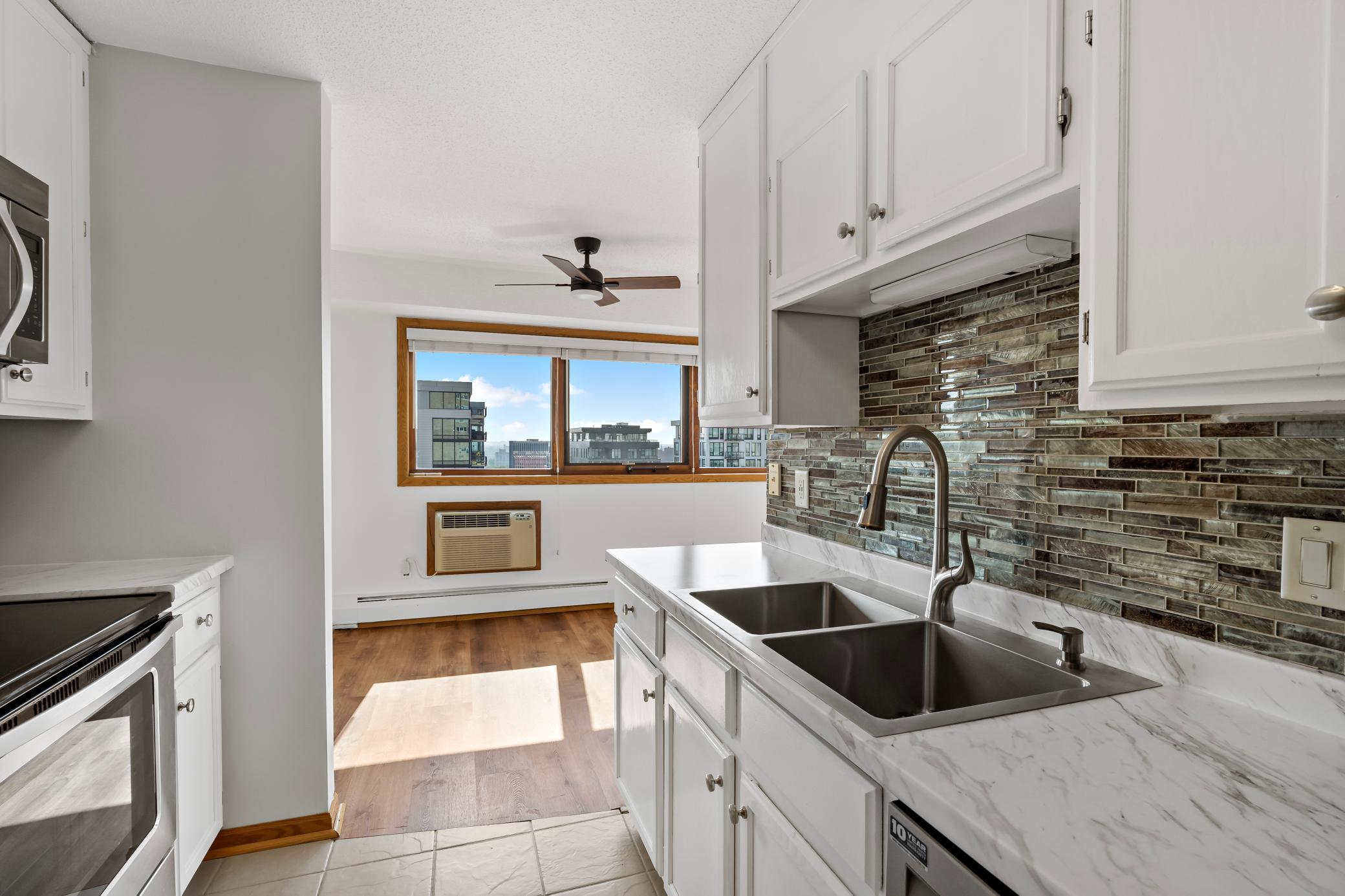 View of Residential at 433 7th Street #1627, Minneapolis MN 55415, Minneapolis (12 of 40) - Mike Wilen | Minnesota Team Real Estate