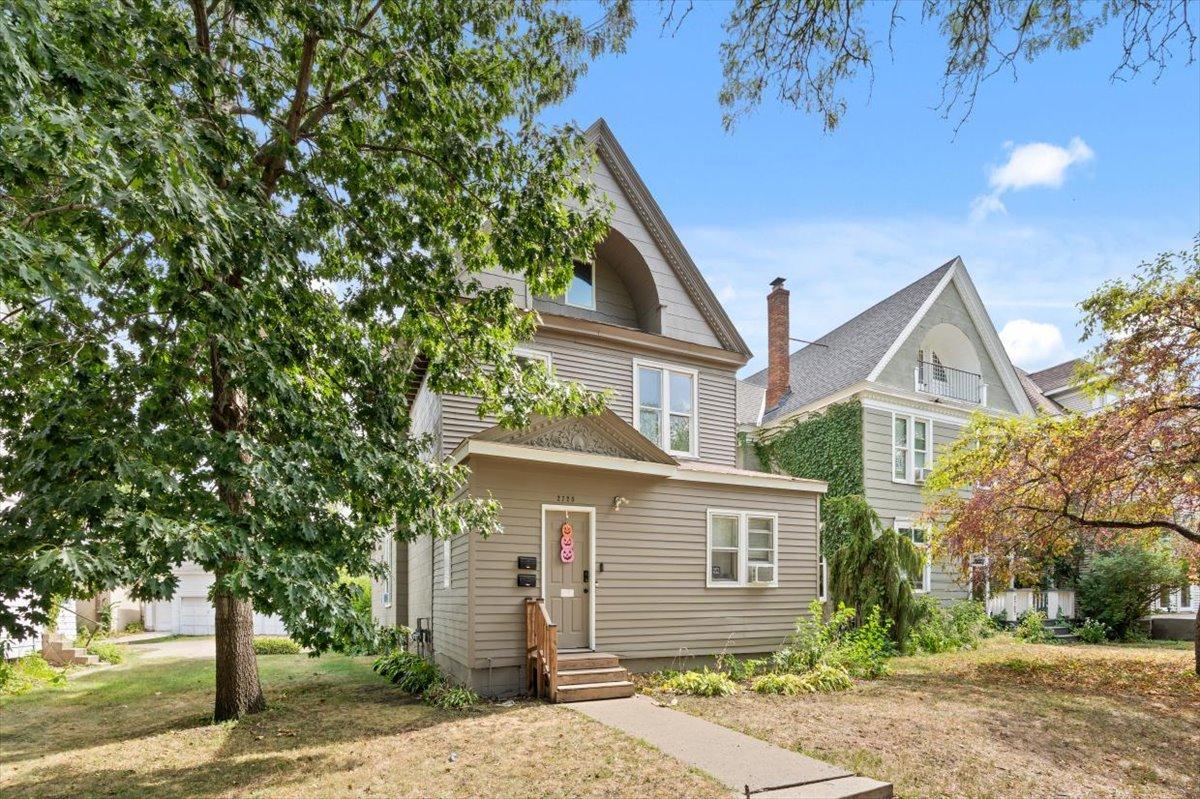 View of Residential Income at 2725 Dupont Avenue, Minneapolis MN 55408, Minneapolis (30 of 46) - Mike Wilen | Minnesota Team Real Estate