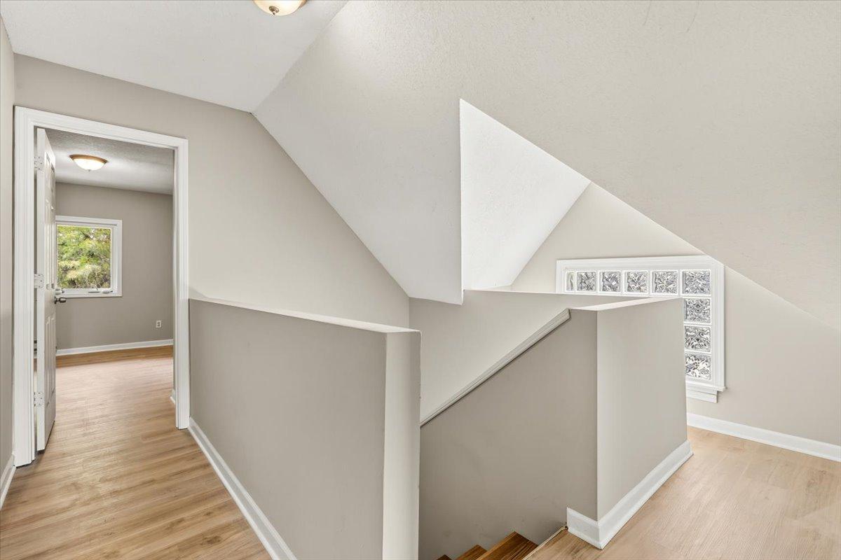 View of Residential Income at 2725 Dupont Avenue, Minneapolis MN 55408, Minneapolis (28 of 46) - Mike Wilen | Minnesota Team Real Estate