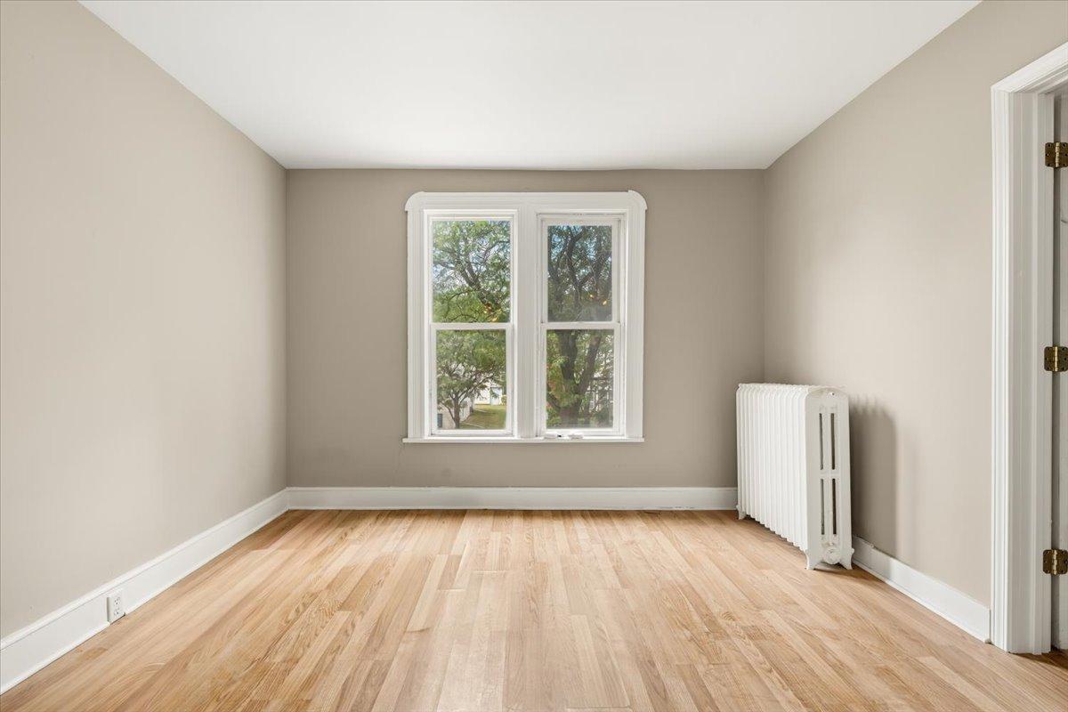 View of Residential Income at 2725 Dupont Avenue, Minneapolis MN 55408, Minneapolis (10 of 46) - Mike Wilen | Minnesota Team Real Estate