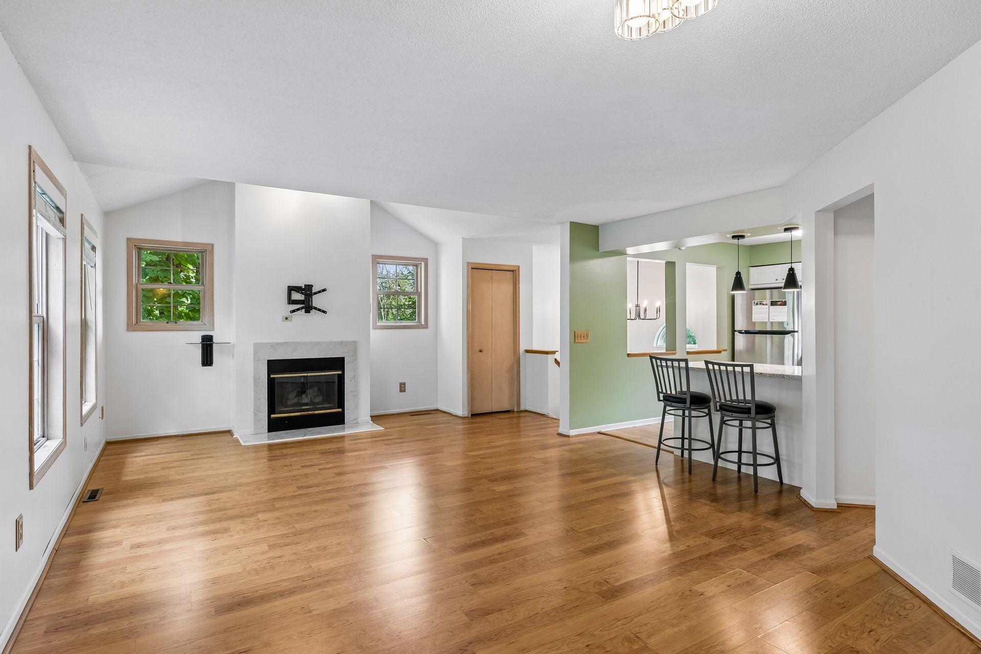 View of Residential at 4902 Bayswater Road, Minnetonka MN 55345, Minnetonka (11 of 55) - Mike Wilen | Minnesota Team Real Estate