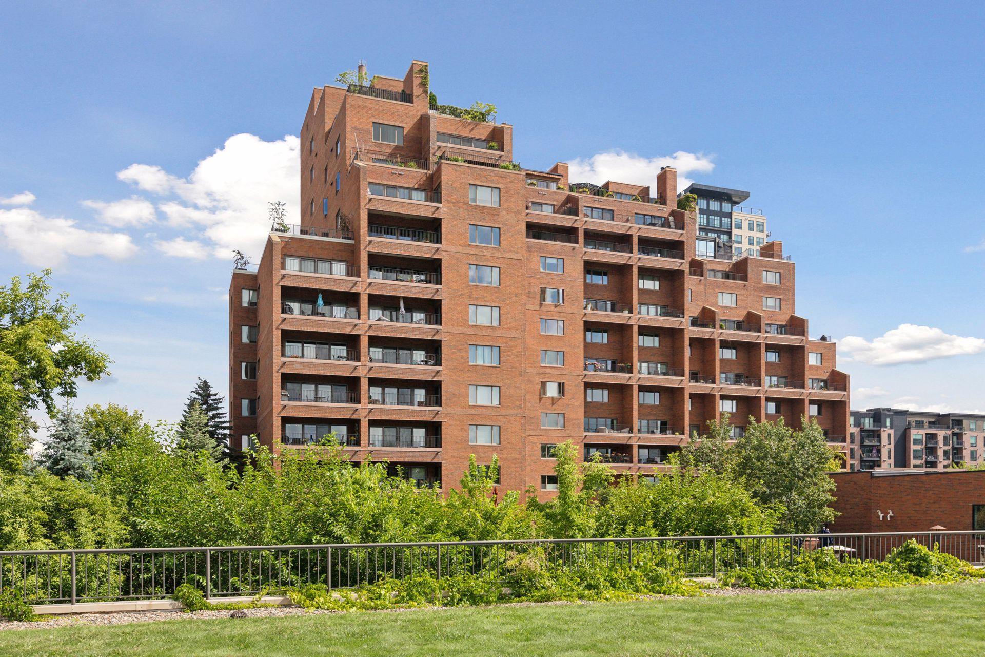 View of Residential at 100 2nd Street #1102, Minneapolis MN 55414, Minneapolis (114 of 118) - Mike Wilen | Minnesota Team Real Estate