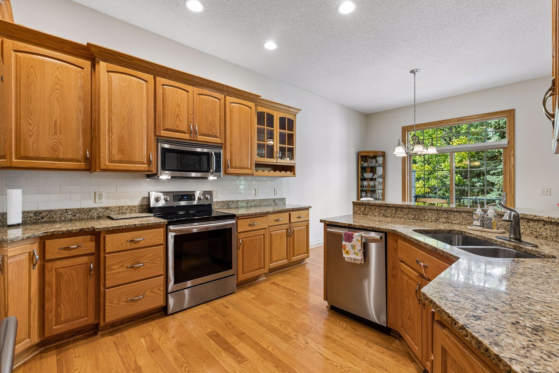 View of Residential at 10162 Chestnut Circle, Brooklyn Park MN 55443, Brooklyn Park (11 of 45) - Mike Wilen | Minnesota Team Real Estate