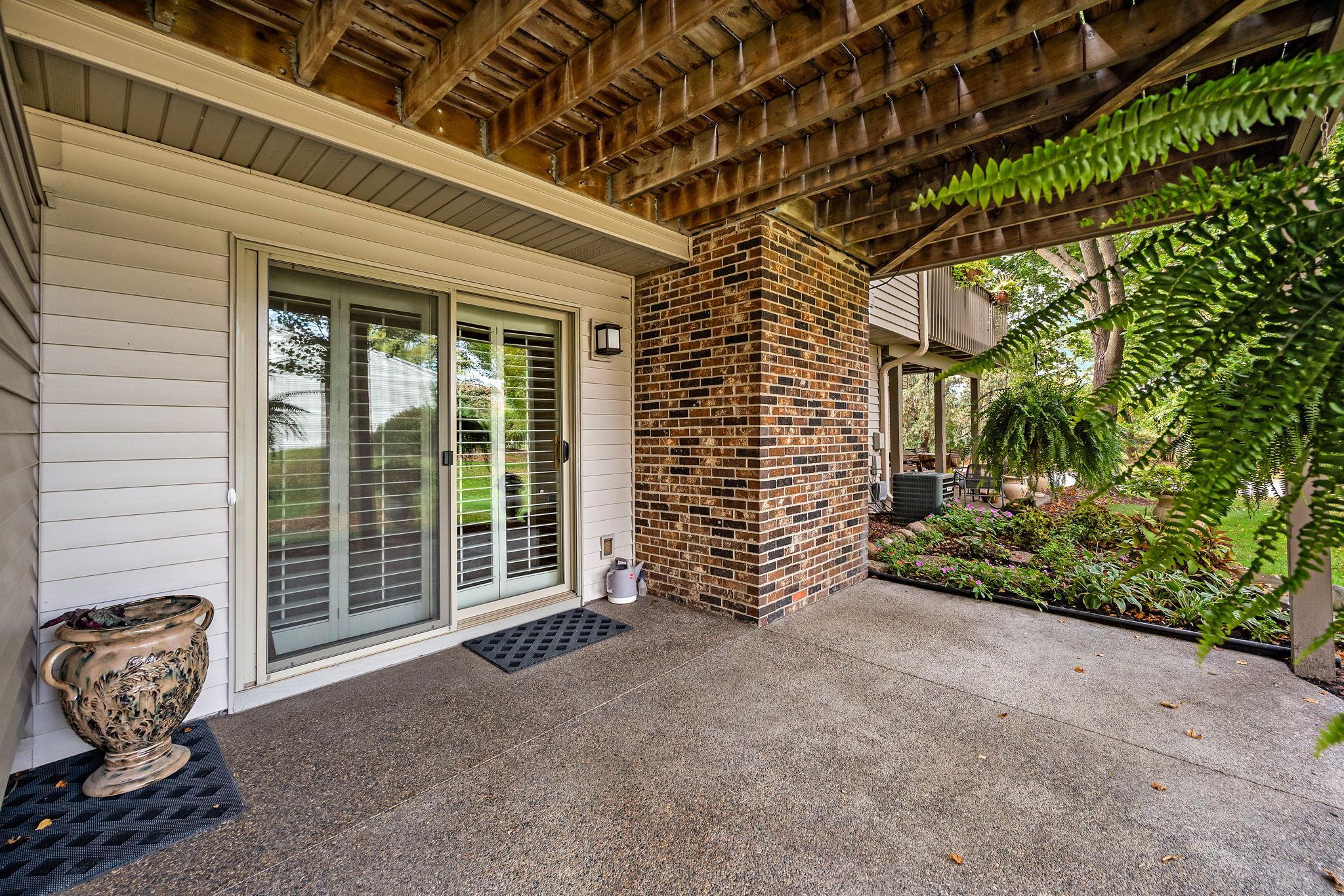 View of Residential at 6304 Red Fox Lane, Edina MN 55436, Edina (29 of 52) - Mike Wilen | Minnesota Team Real Estate
