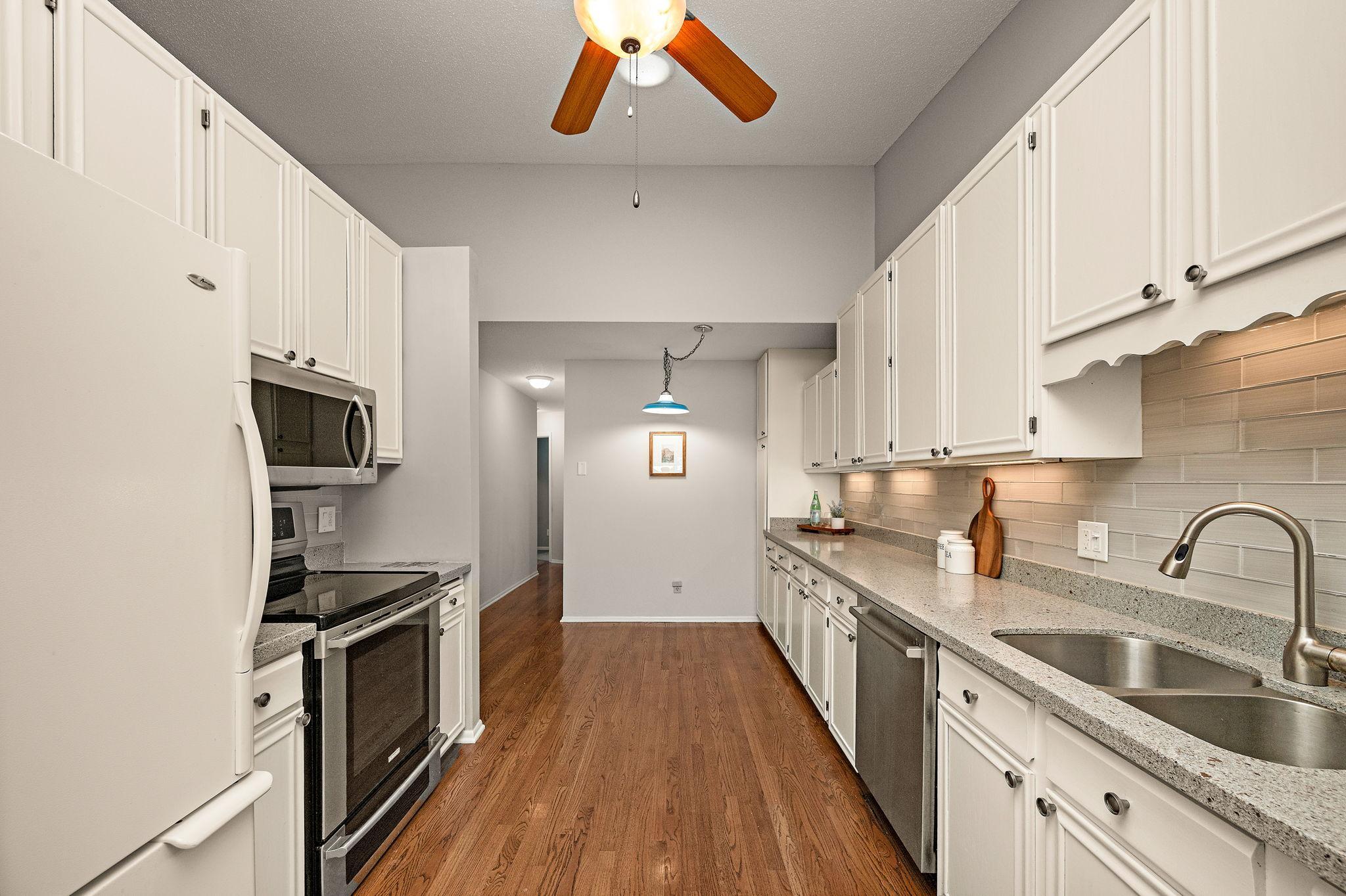 View of Residential at 6304 Red Fox Lane, Edina MN 55436, Edina (10 of 52) - Mike Wilen | Minnesota Team Real Estate