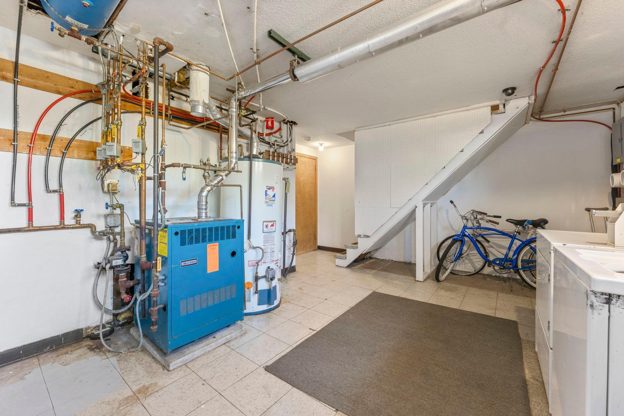 View of Residential Income at 4656 Polk Street, Columbia Heights MN 55421, Columbia Heights (51 of 55) - Mike Wilen | Minnesota Team Real Estate