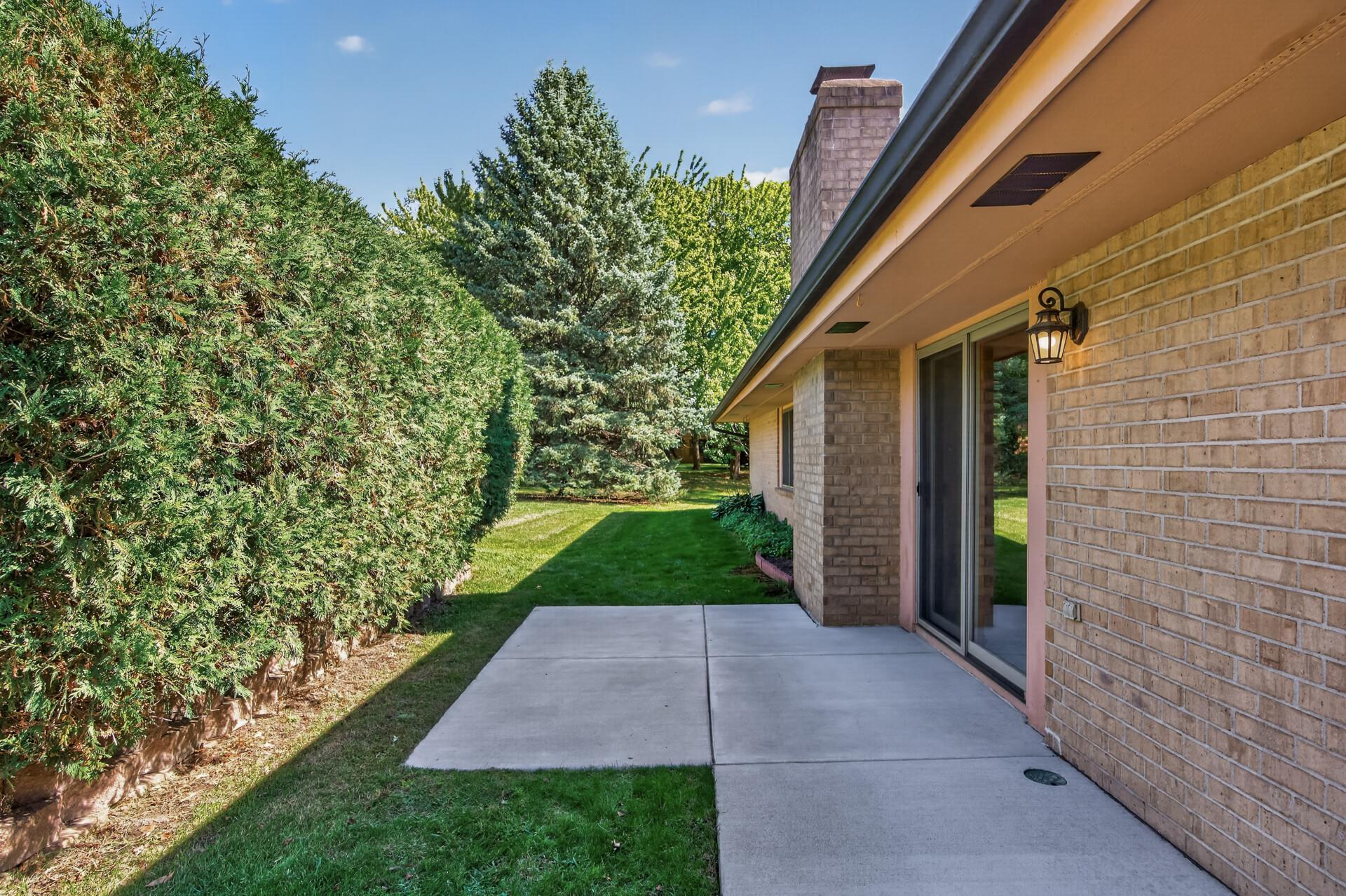 View of Residential at 2813 Robinwood Way, Woodbury MN 55125, Woodbury (27 of 31) - Mike Wilen | Minnesota Team Real Estate