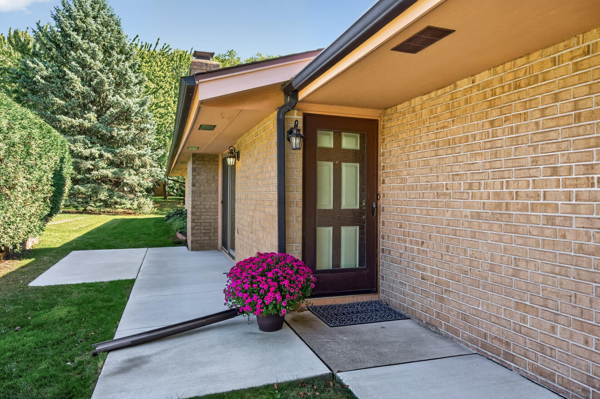 View of Residential at 2813 Robinwood Way, Woodbury MN 55125, Woodbury (4 of 31) - Mike Wilen | Minnesota Team Real Estate