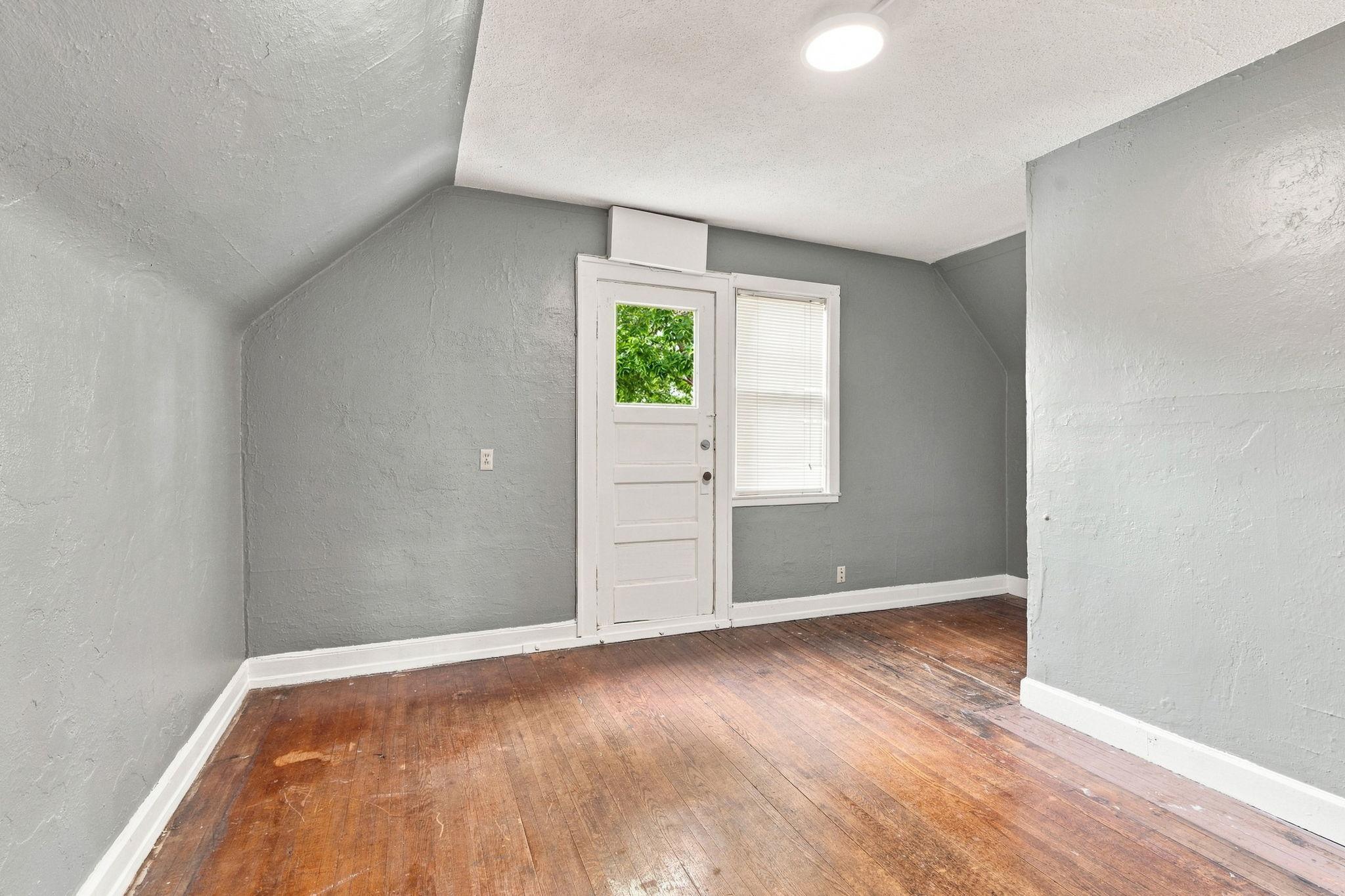 View of Residential Income at 416 8th Avenue, Minneapolis MN 55414, Minneapolis (48 of 49) - Mike Wilen | Minnesota Team Real Estate