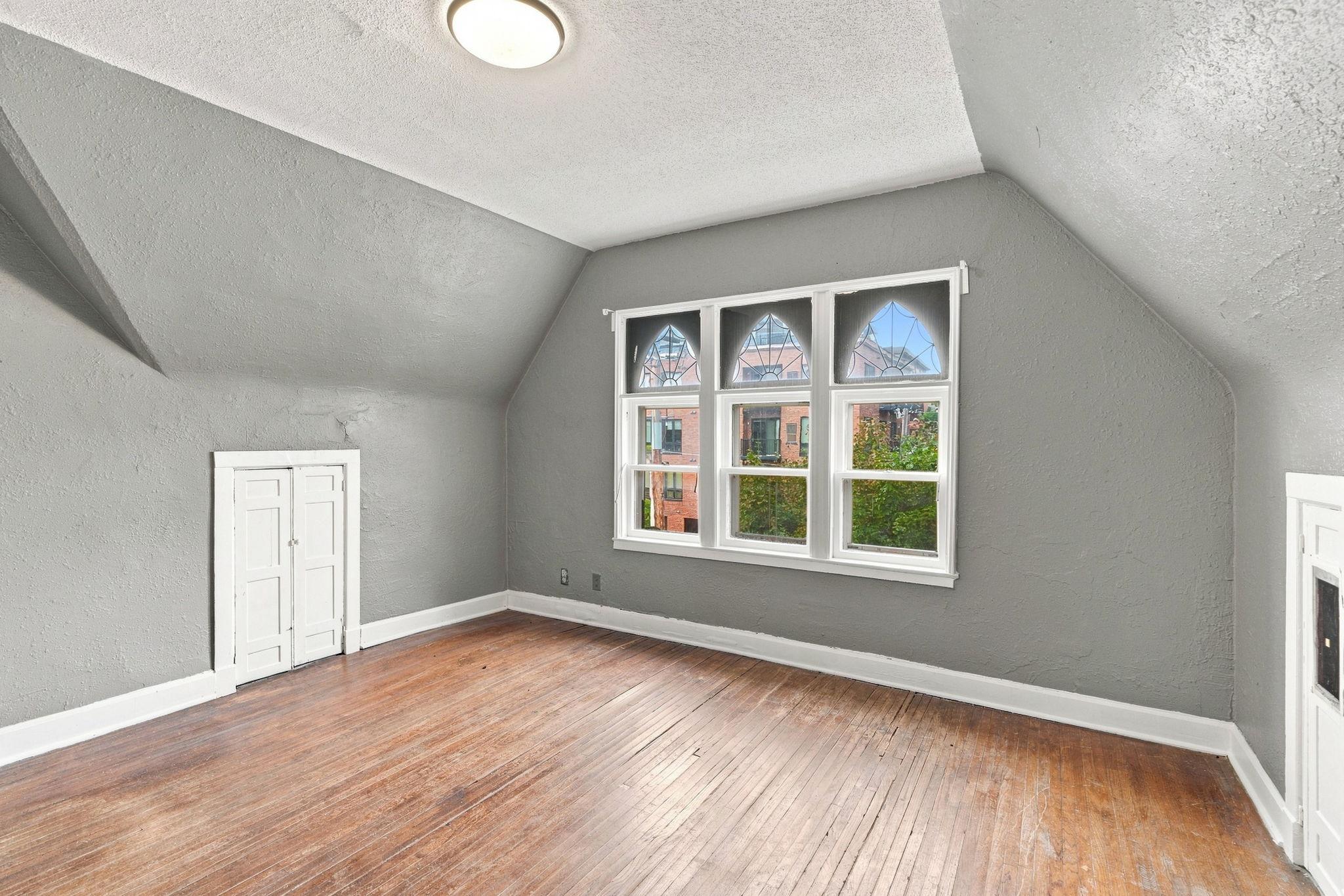 View of Residential Income at 416 8th Avenue, Minneapolis MN 55414, Minneapolis (46 of 49) - Mike Wilen | Minnesota Team Real Estate