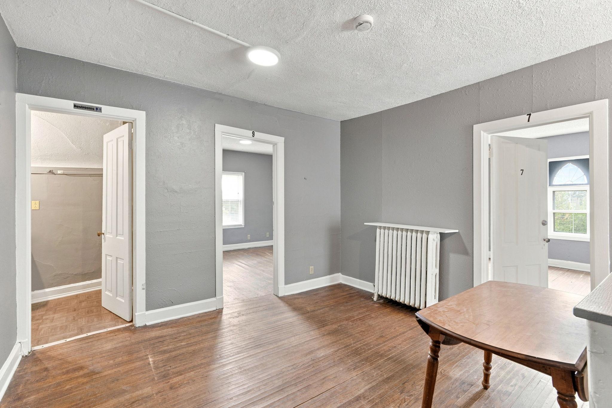 View of Residential Income at 416 8th Avenue, Minneapolis MN 55414, Minneapolis (41 of 49) - Mike Wilen | Minnesota Team Real Estate
