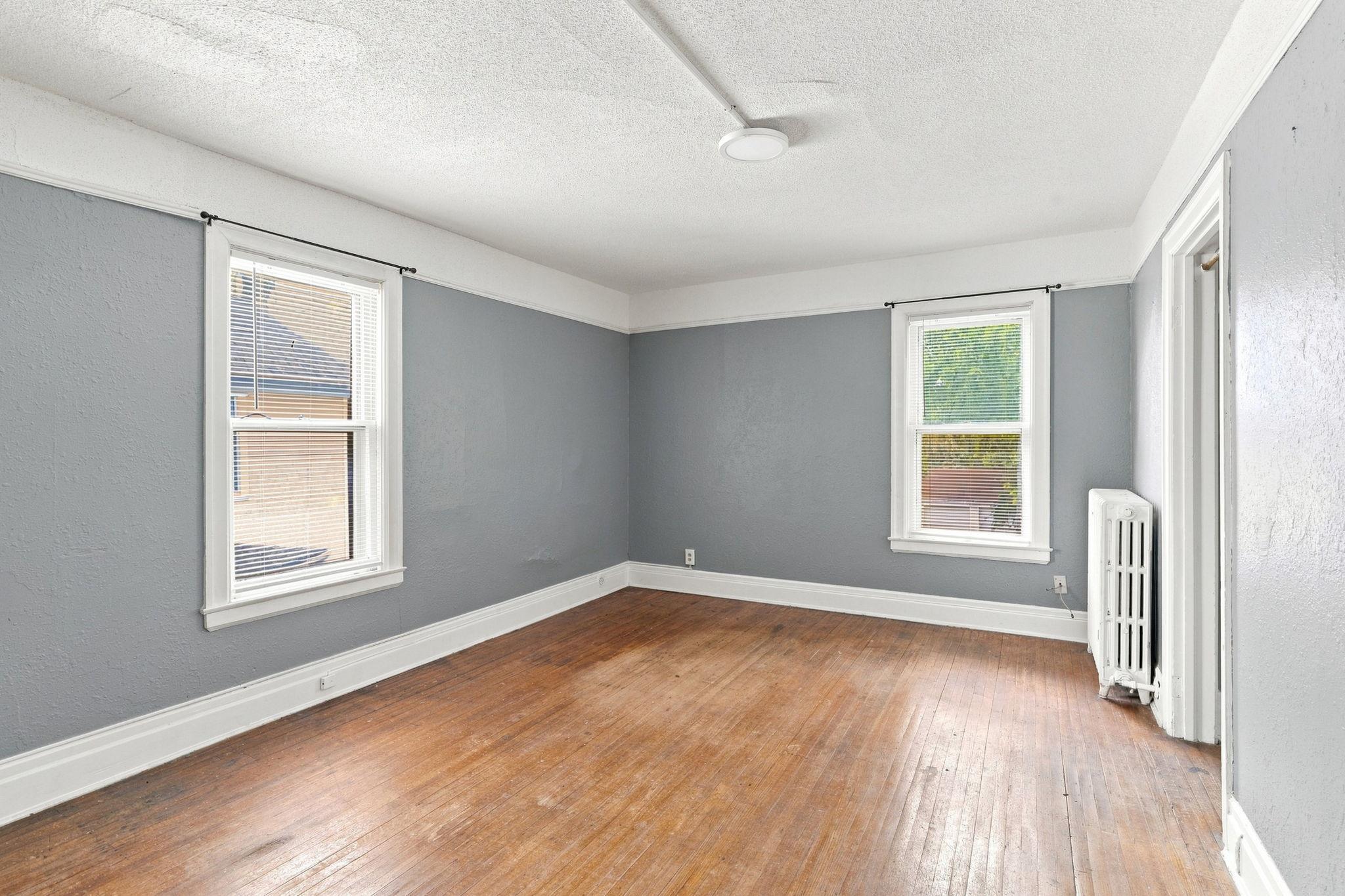 View of Residential Income at 416 8th Avenue, Minneapolis MN 55414, Minneapolis (37 of 49) - Mike Wilen | Minnesota Team Real Estate