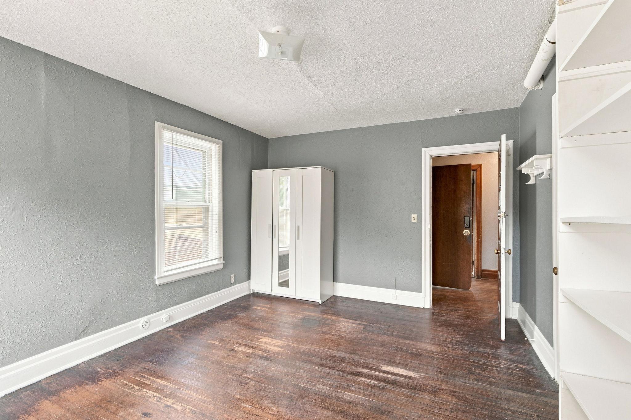 View of Residential Income at 416 8th Avenue, Minneapolis MN 55414, Minneapolis (26 of 49) - Mike Wilen | Minnesota Team Real Estate