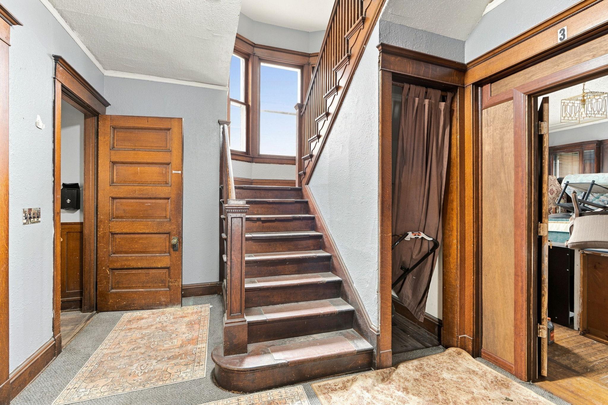 View of Residential Income at 416 8th Avenue, Minneapolis MN 55414, Minneapolis (14 of 49) - Mike Wilen | Minnesota Team Real Estate