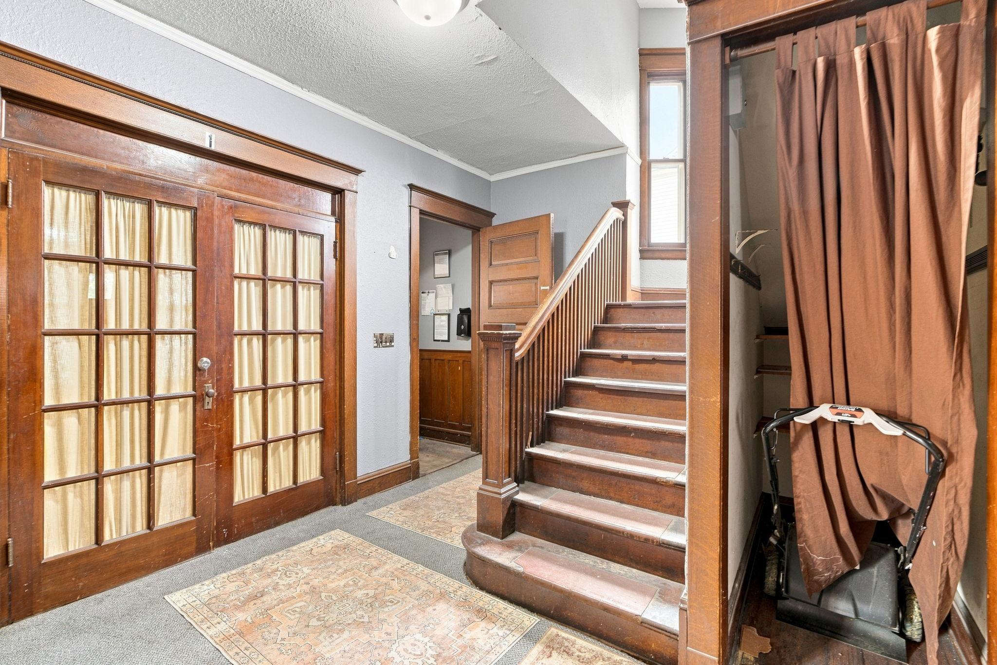 View of Residential Income at 416 8th Avenue, Minneapolis MN 55414, Minneapolis (13 of 49) - Mike Wilen | Minnesota Team Real Estate