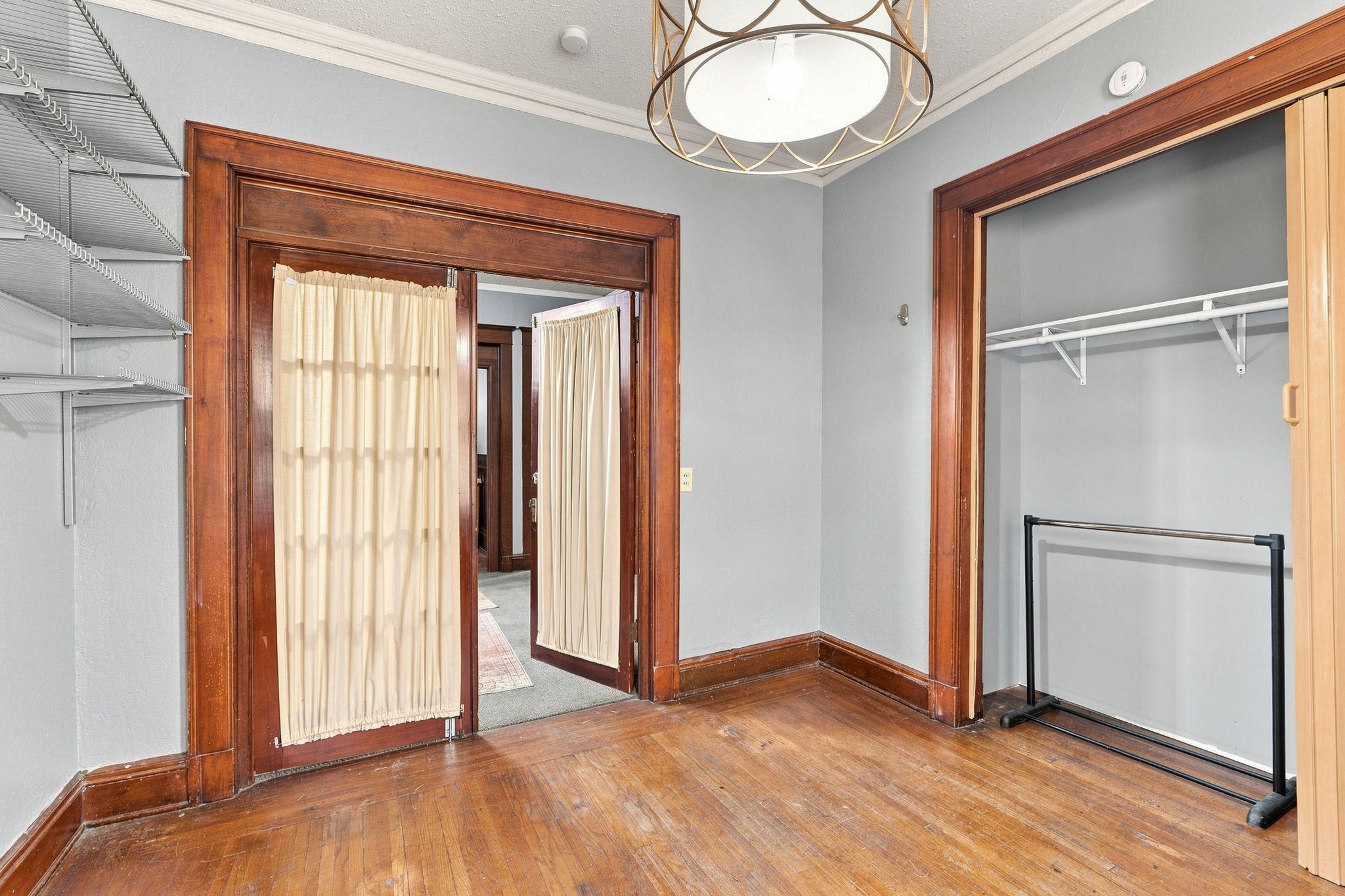 View of Residential Income at 416 8th Avenue, Minneapolis MN 55414, Minneapolis (11 of 49) - Mike Wilen | Minnesota Team Real Estate