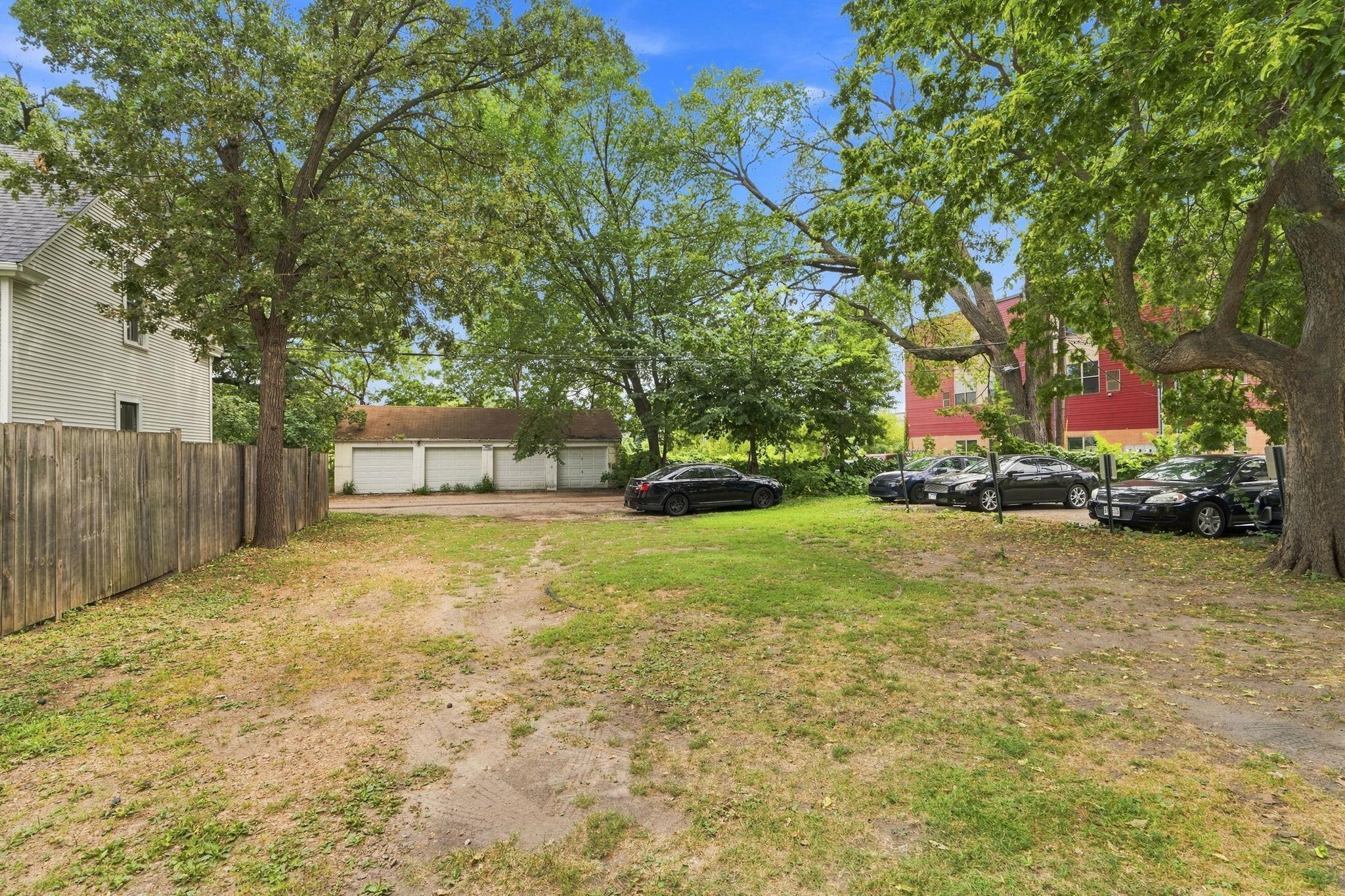 View of Residential Income at 416 8th Avenue, Minneapolis MN 55414, Minneapolis (7 of 49) - Mike Wilen | Minnesota Team Real Estate