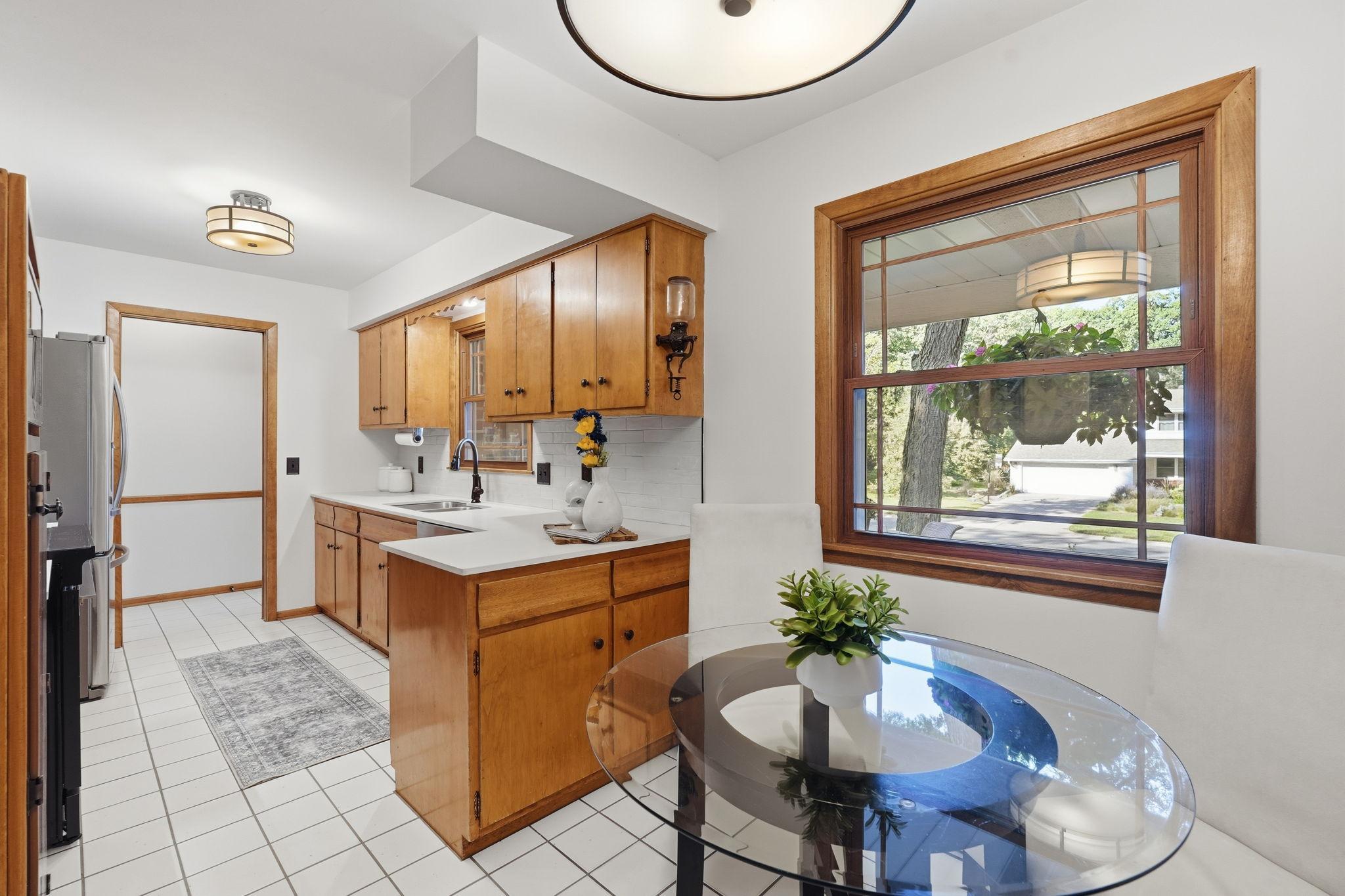 View of Residential at 1620 Sumter Avenue, Golden Valley MN 55427, Golden Valley (7 of 35) - Mike Wilen | Minnesota Team Real Estate